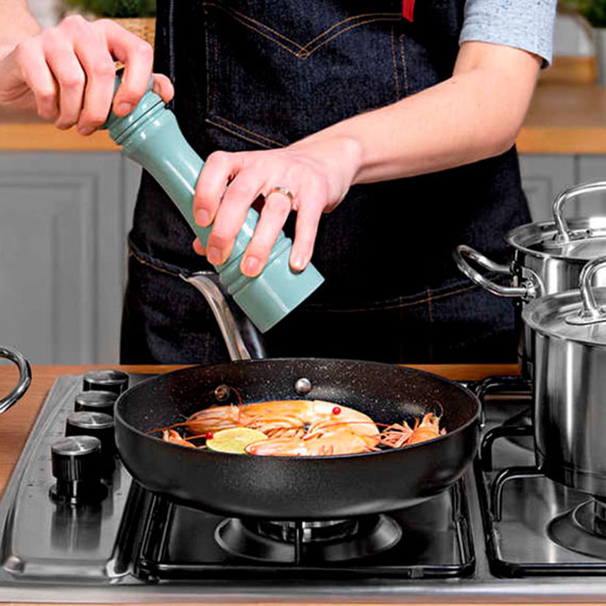 مقلاة برو نيرو بقاعدة حث من كوركوماز - 20×4 سم-household-kitchen-cookware-potsandpans-image-6