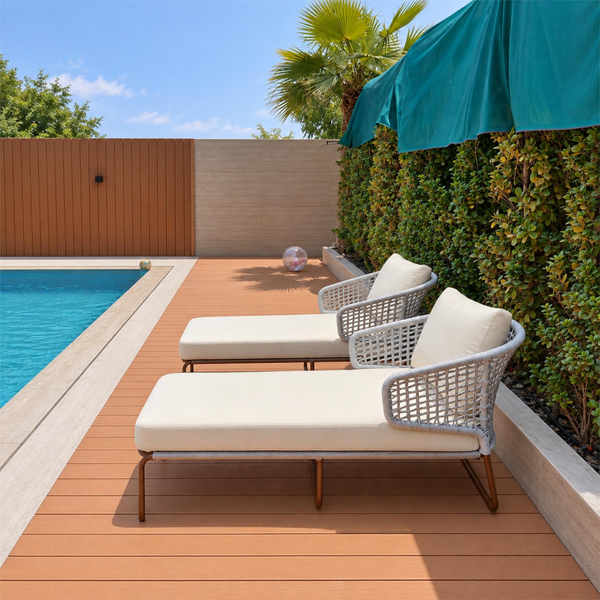 Swin Outdoor Sun Lounger