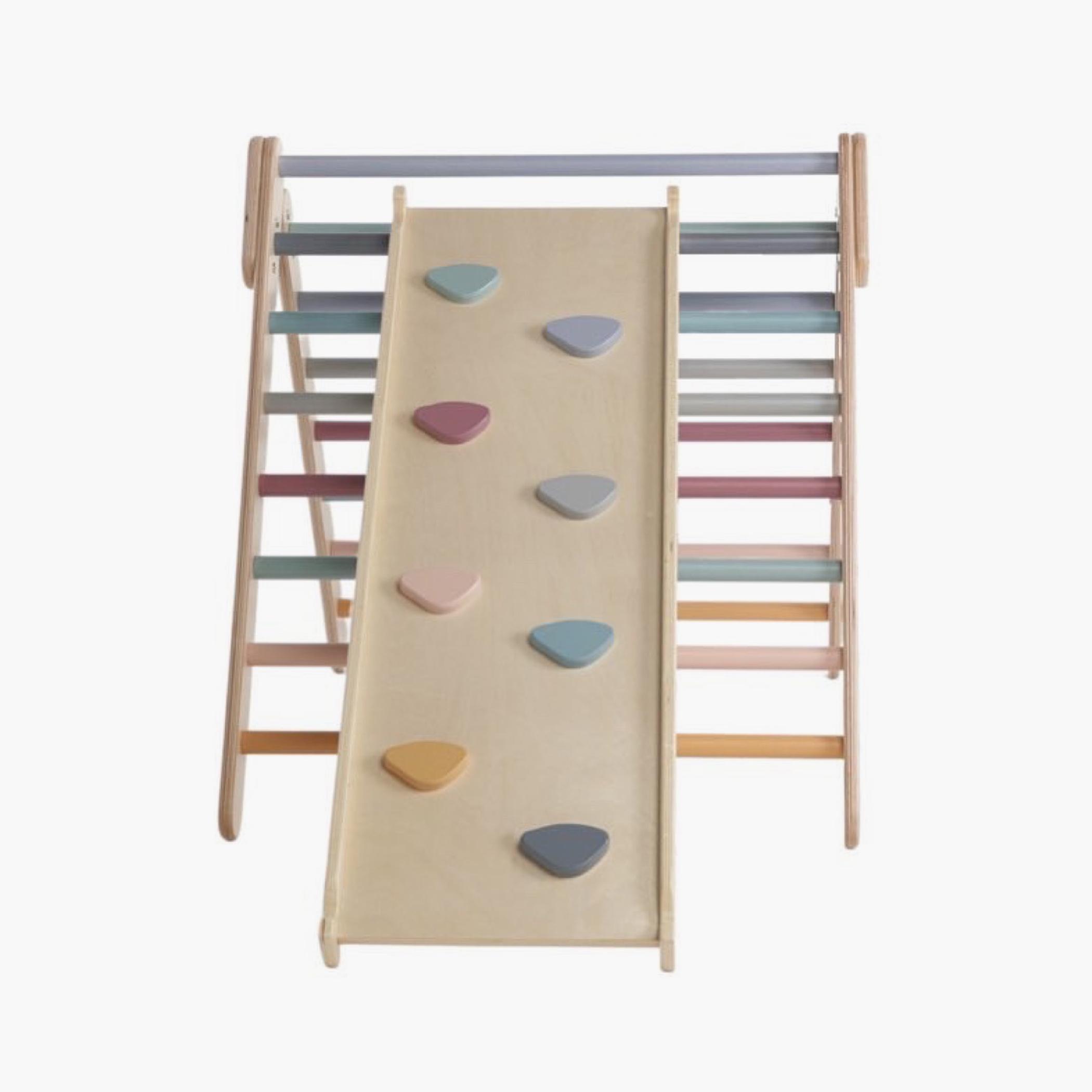 Ezzro Pikler with Climber and Ramp