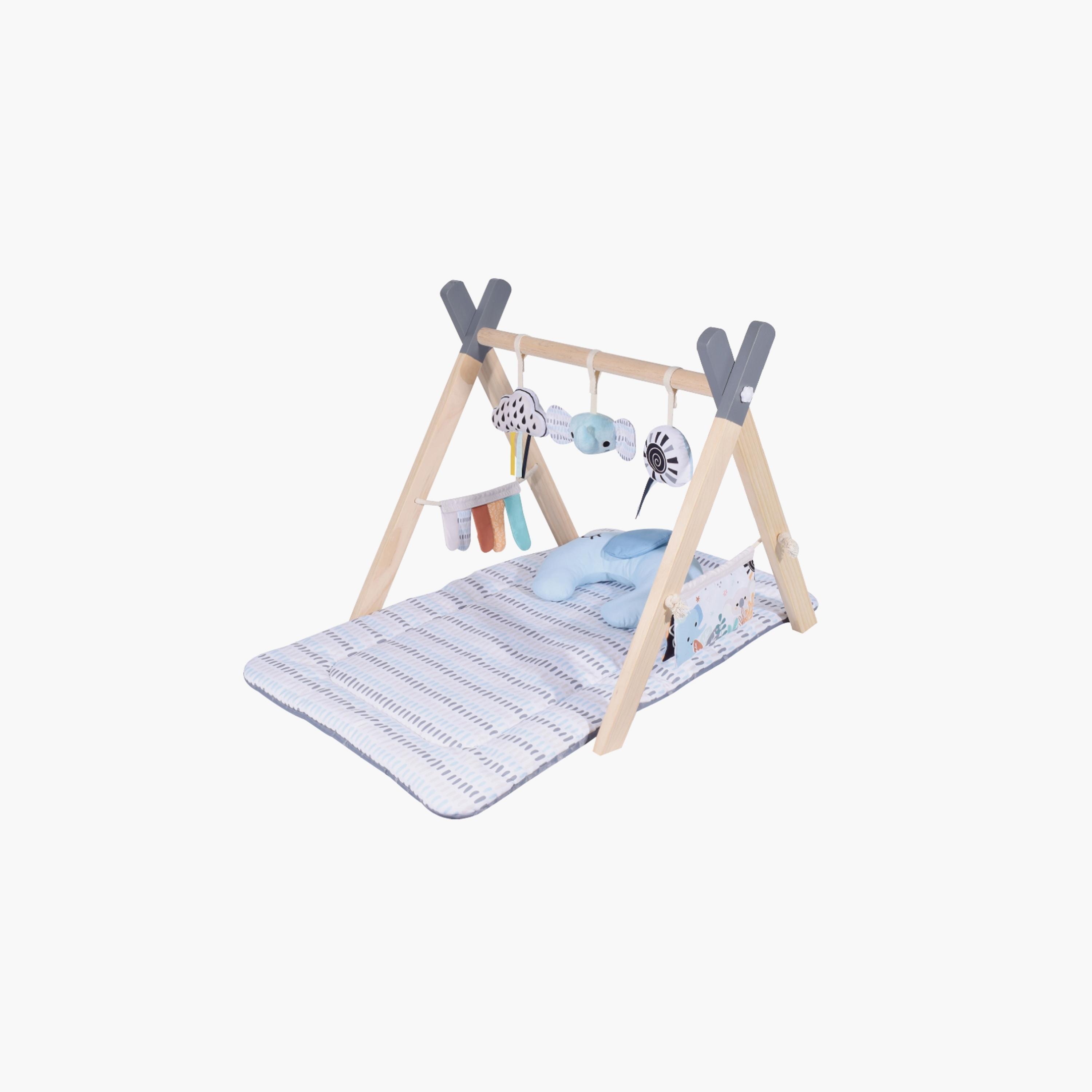 جيم خشبي مع أرضية نايرا وألعاب محشوة ووسادة رقبة من فاكتوري برايس-baby-infantactivity-playgyms-image-1