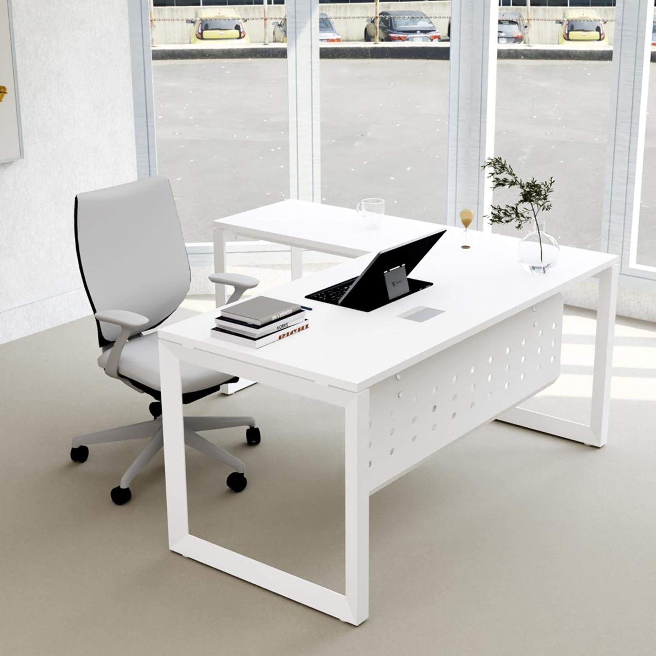 Mahmayi Vorm Executive Desk