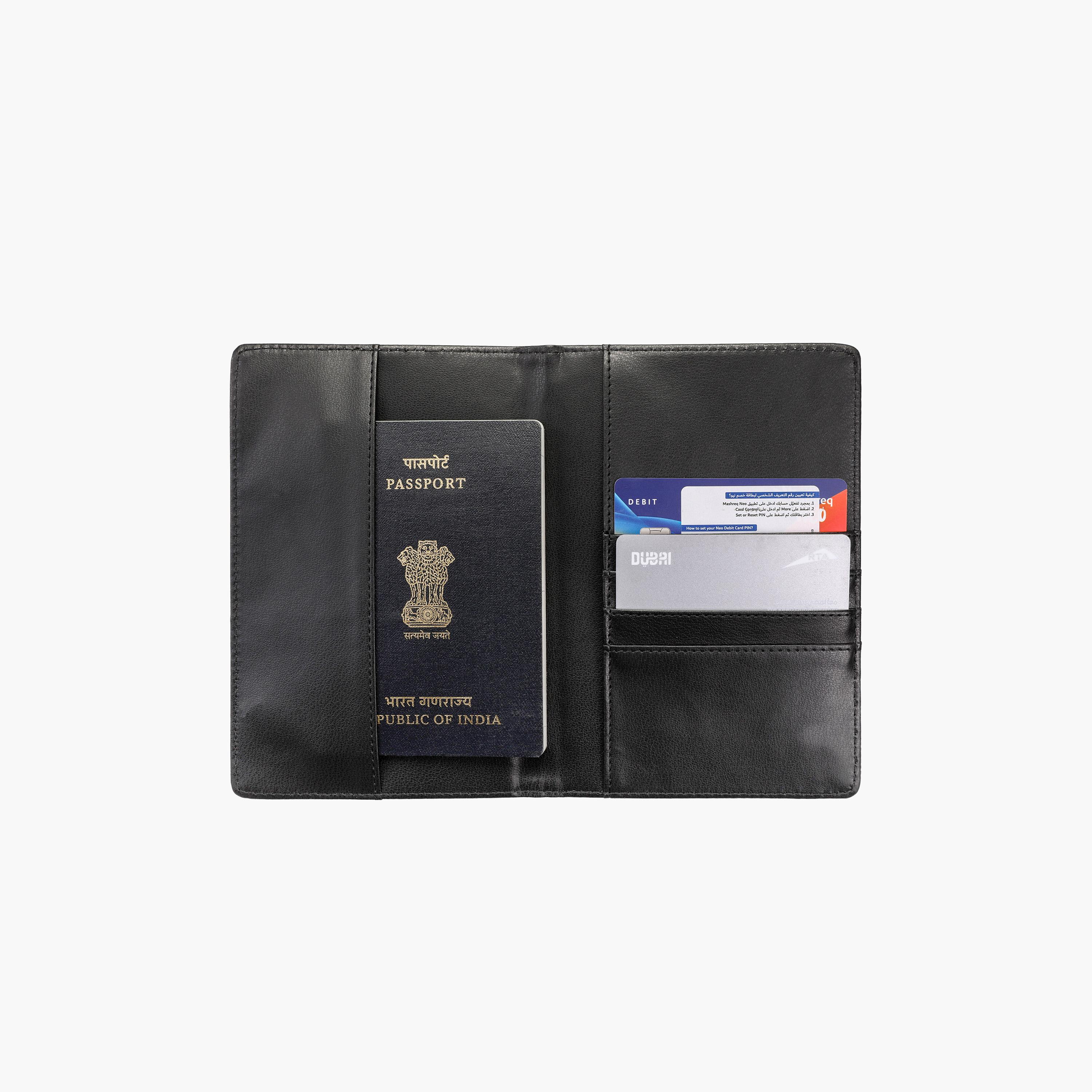 باراجون- حاملة بطاقات إغلاق مطوي-men-beltsandwallets-wallets-image-8