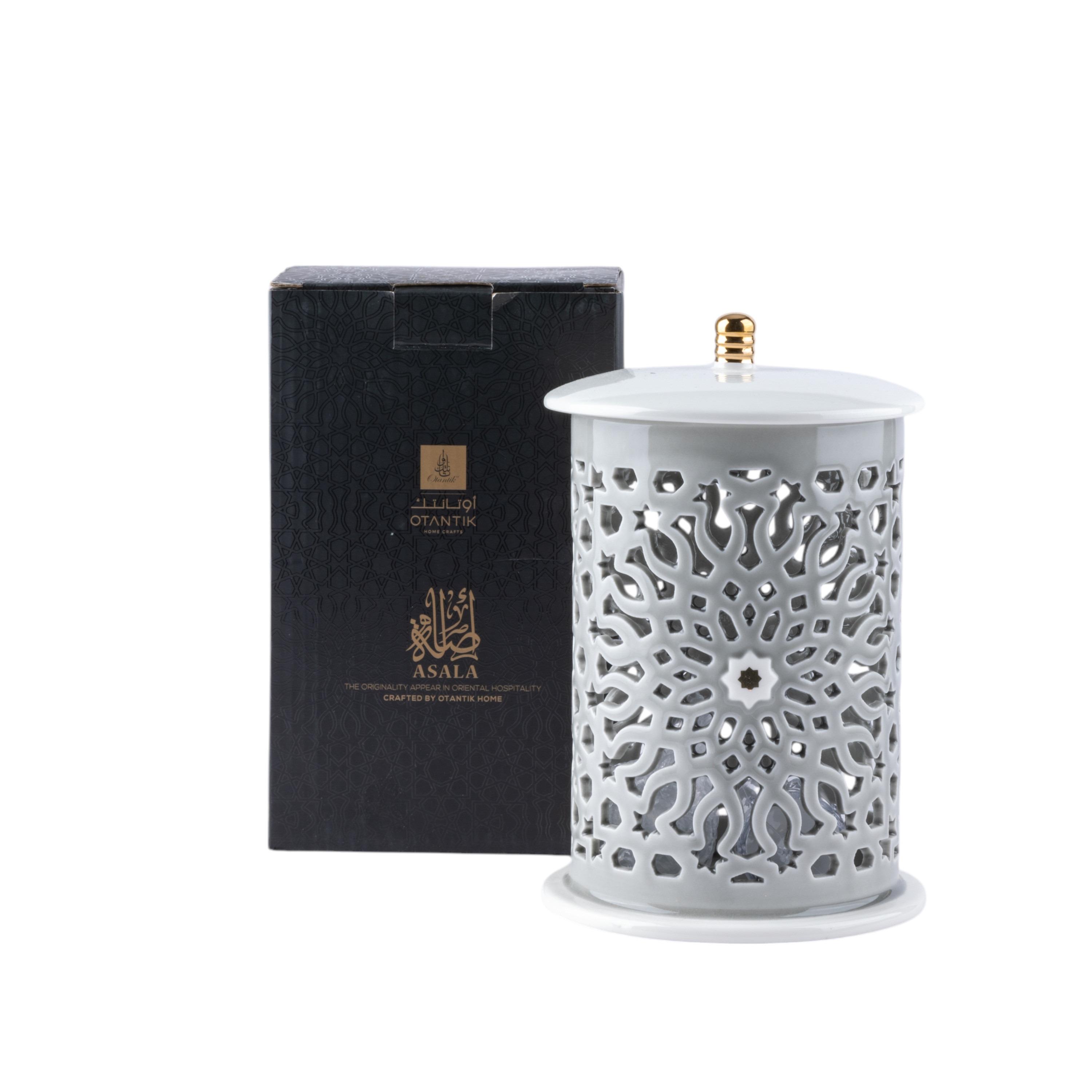 حامل شموع إلكتروني بورسلان مزخرف بتفاصيل مفرغة من أوتانتك أصالة - 22 سم-household-decor-candleholdersandlanterns-image-2