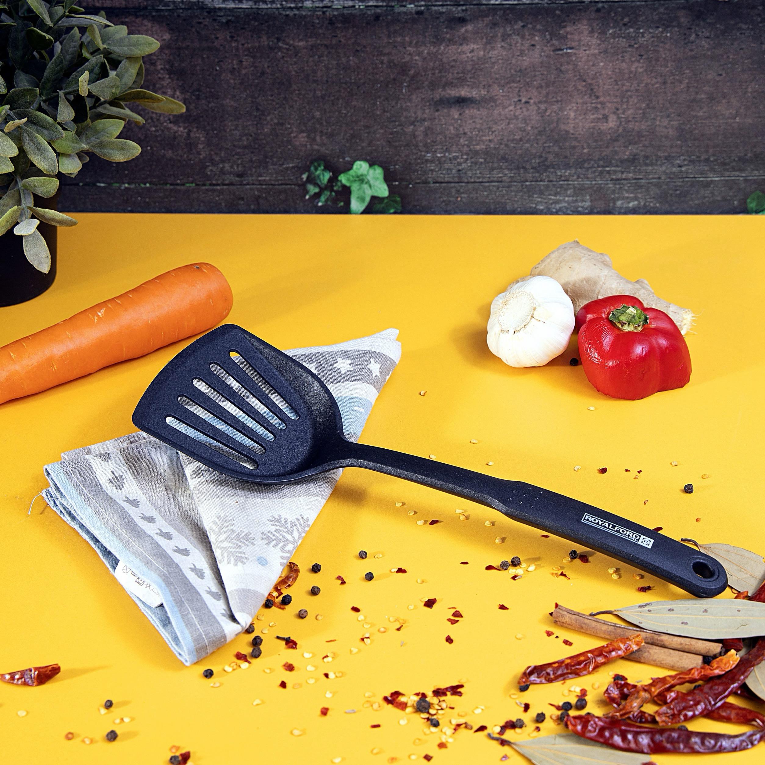 Royalford Slotted Non-Stick Turner-household-kitchen-kitchentoolsandutensils-cookingutensils-image-8