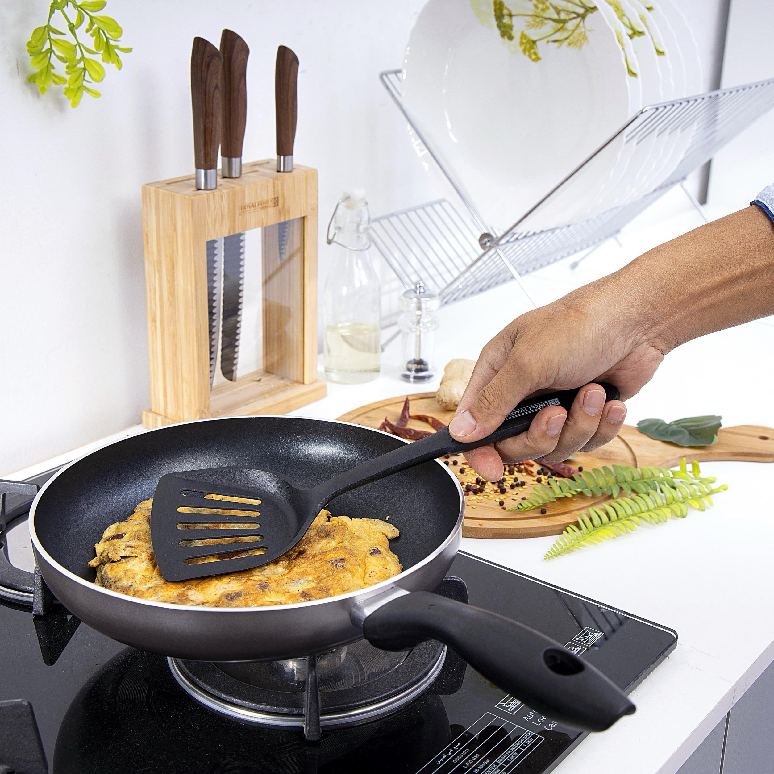 Royalford Slotted Non-Stick Turner-household-kitchen-kitchentoolsandutensils-cookingutensils-image-9