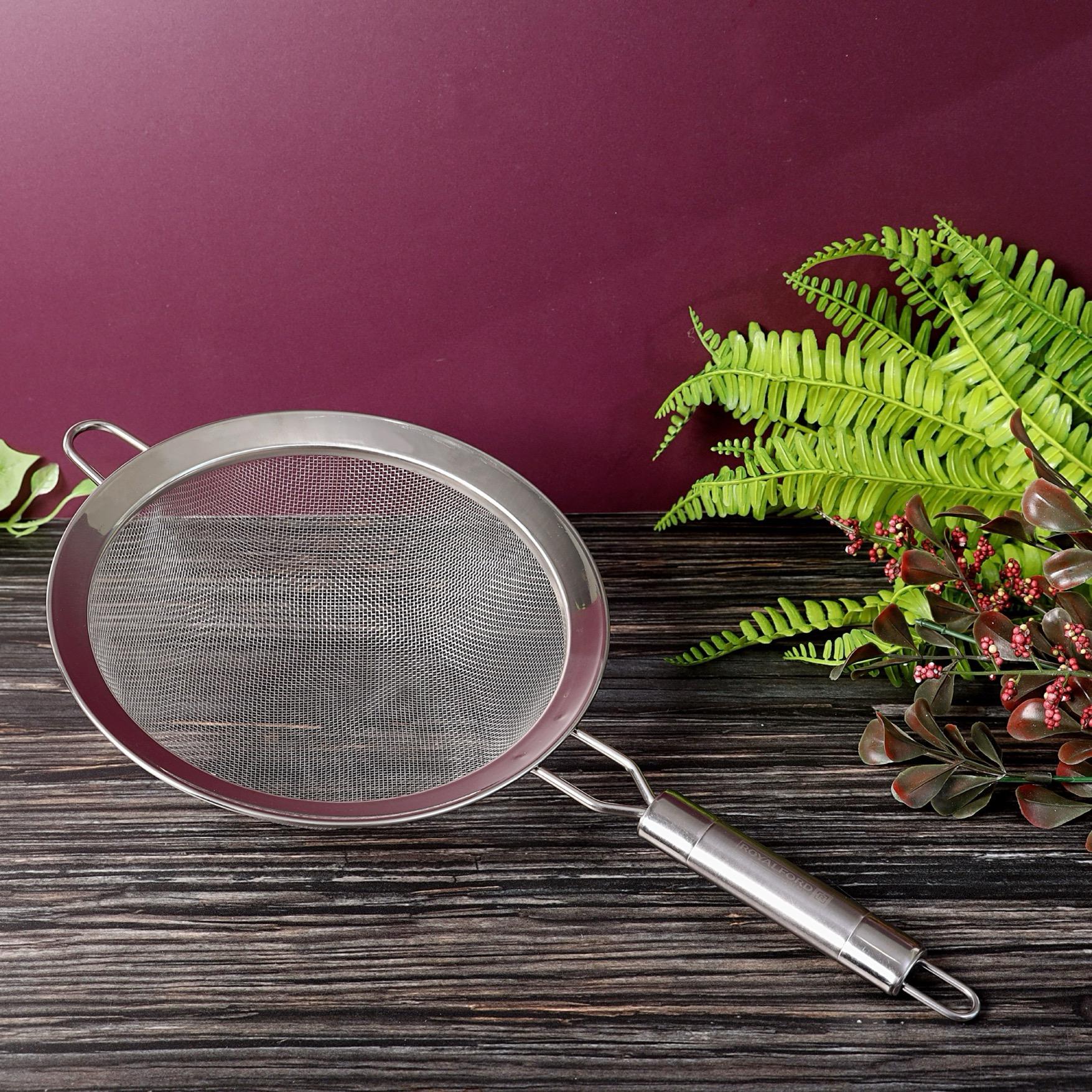 Stainless Steel Strainer - 20 cms-household-kitchen-kitchentoolsandutensils-colandersandstrainers-image-6