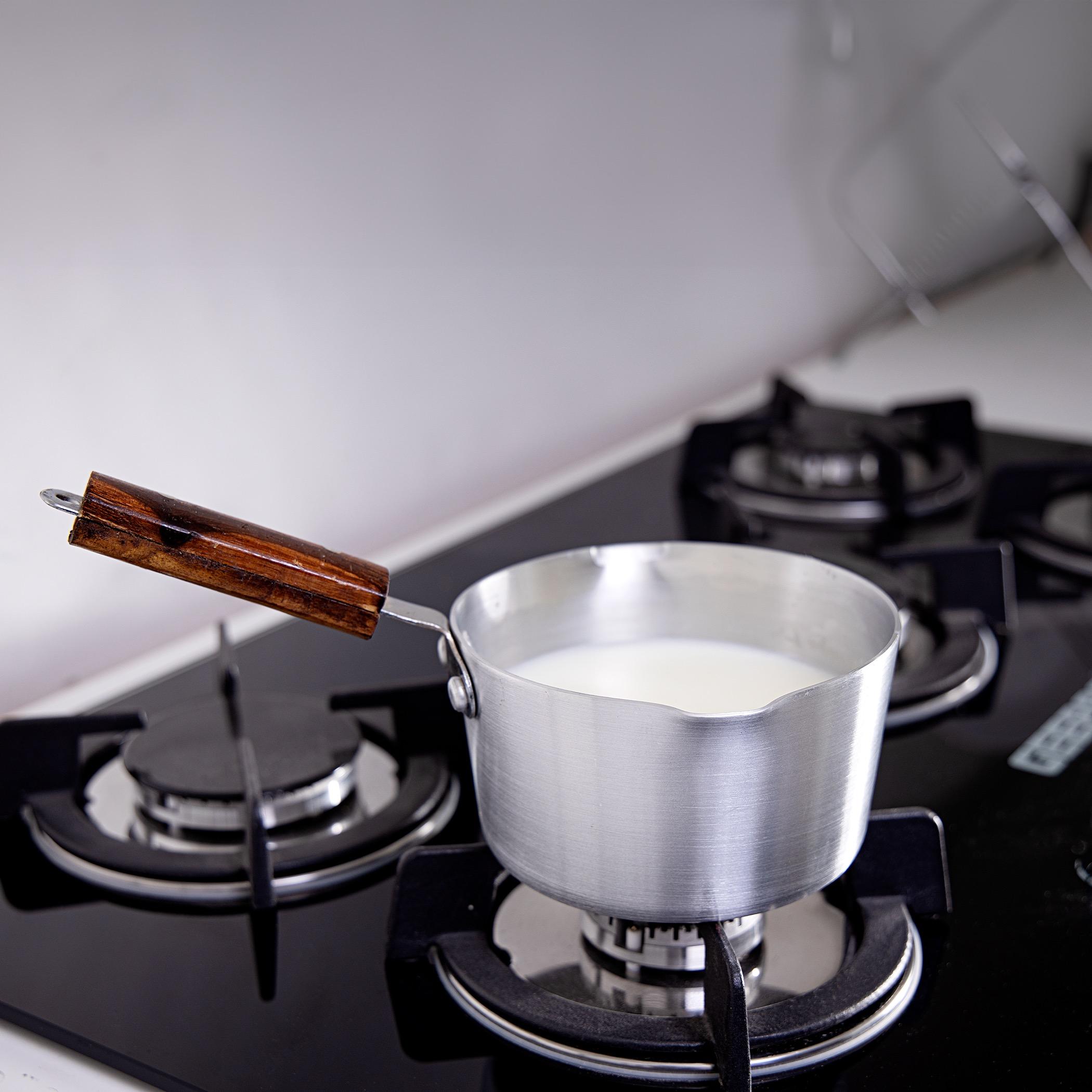 Aluminium Milk Pan with Wooden Handle-household-kitchen-cookware-potsandpans-image-8