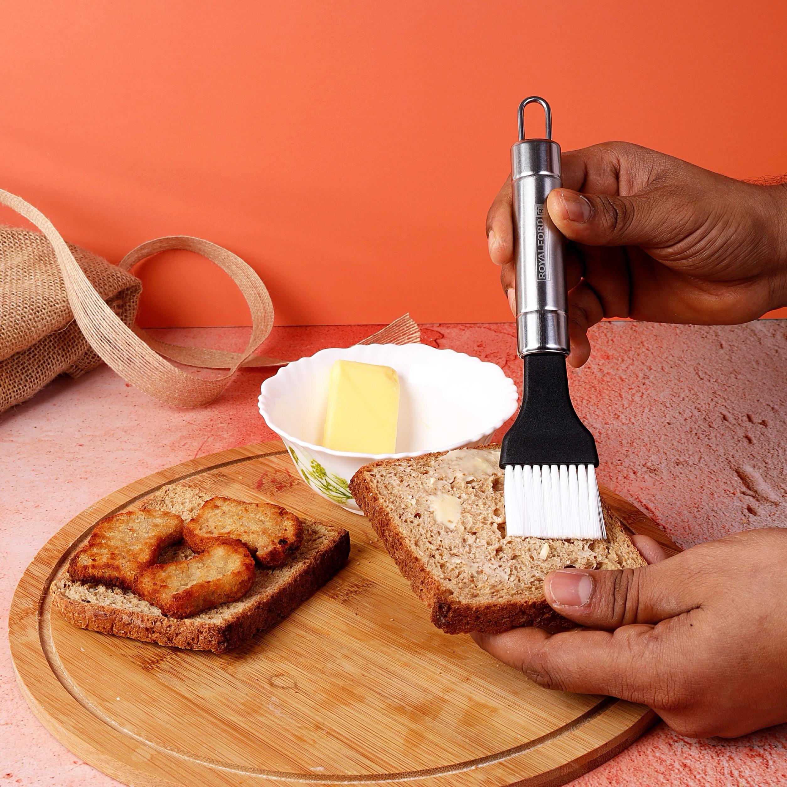 Royalford Sauce Brush with Stainless Steel Handle-household-kitchen-kitchentoolsandutensils-cookingutensils-image-1