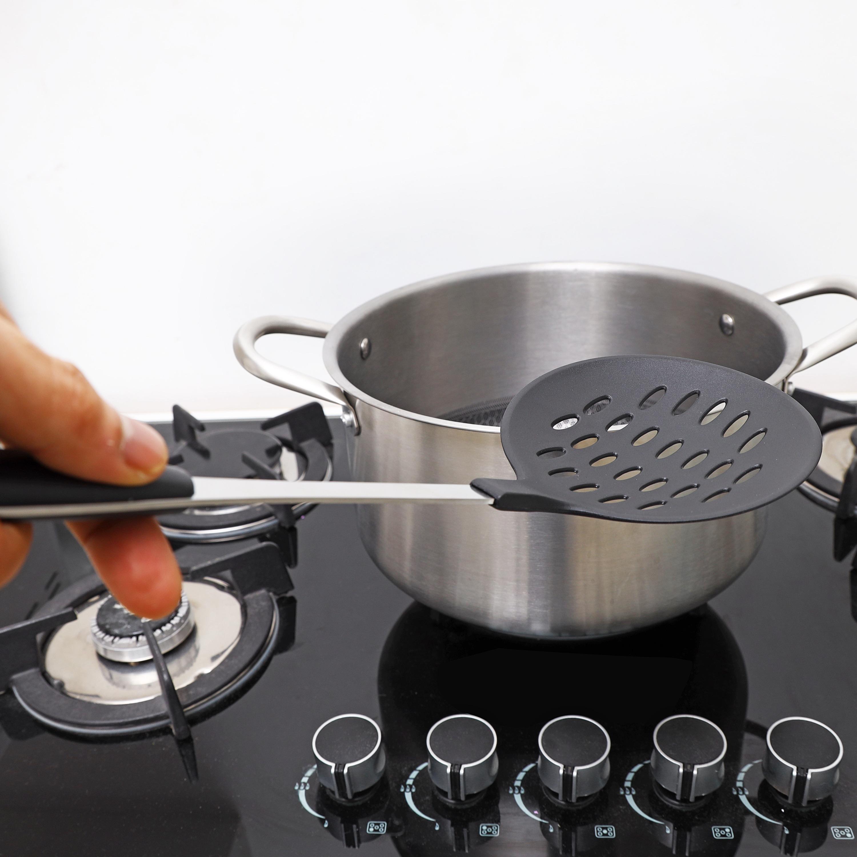 Royalford Slotted Skimmer-household-kitchen-kitchentoolsandutensils-cookingutensils-image-3