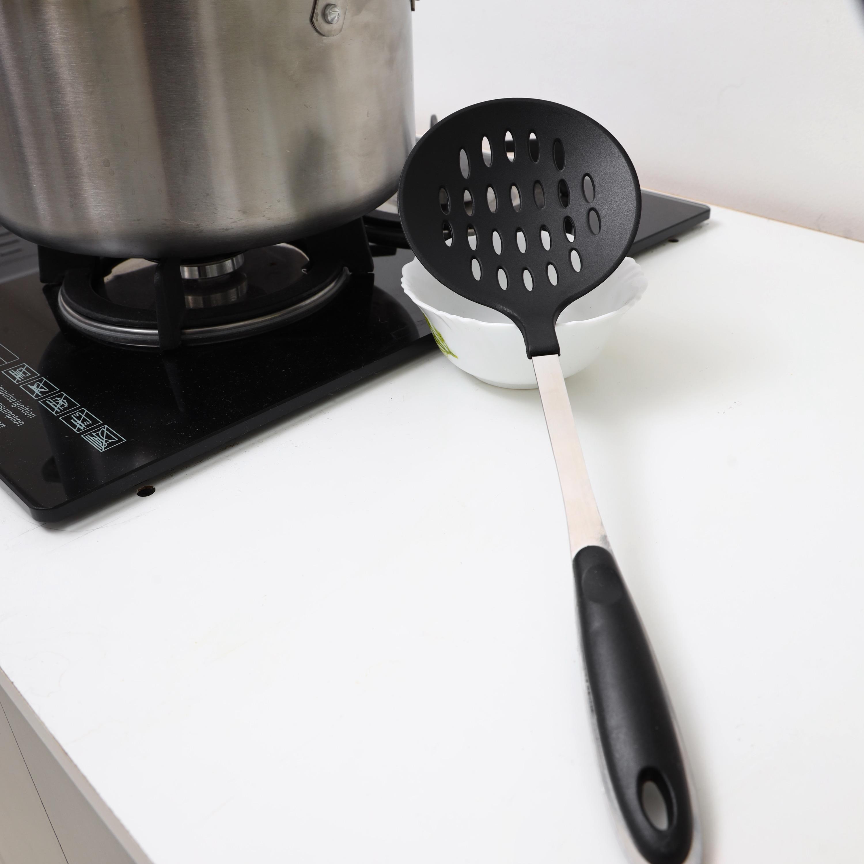 Royalford Slotted Skimmer-household-kitchen-kitchentoolsandutensils-cookingutensils-image-4