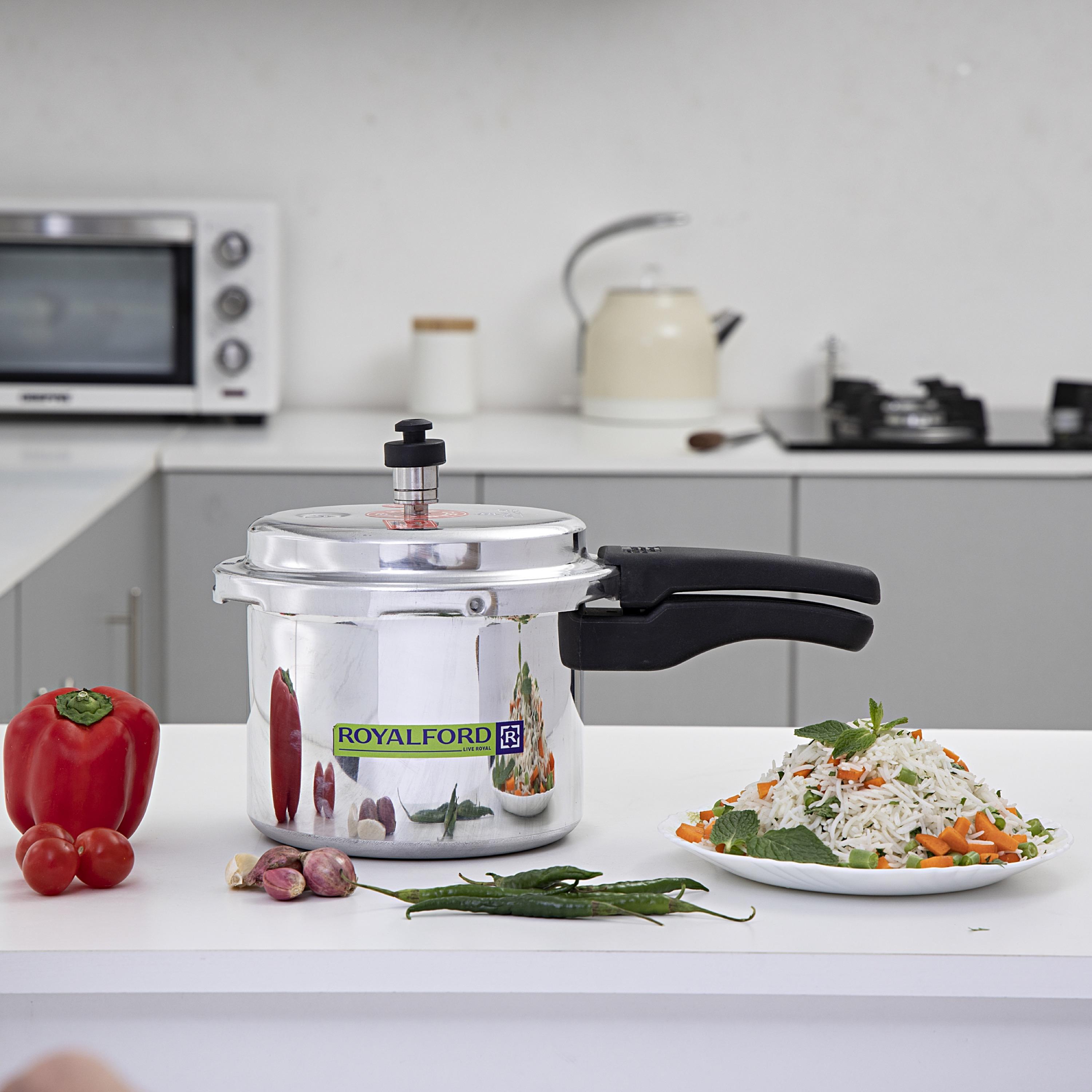 Aluminium Induction Base Pressure Cooker - 1.3 L-household-kitchen-cookware-potsandpans-image-10