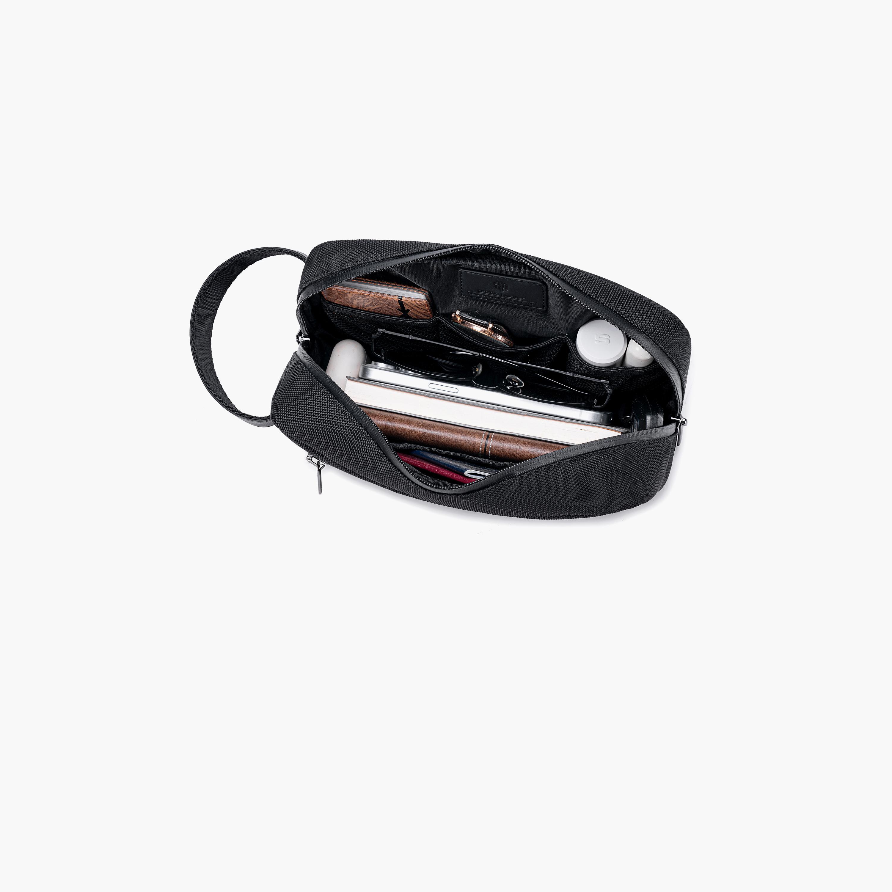 أركتيك هانتر-  شنطة يد بمقبض عادي مع سحاب للإغلاق-travel-accessories-image-5