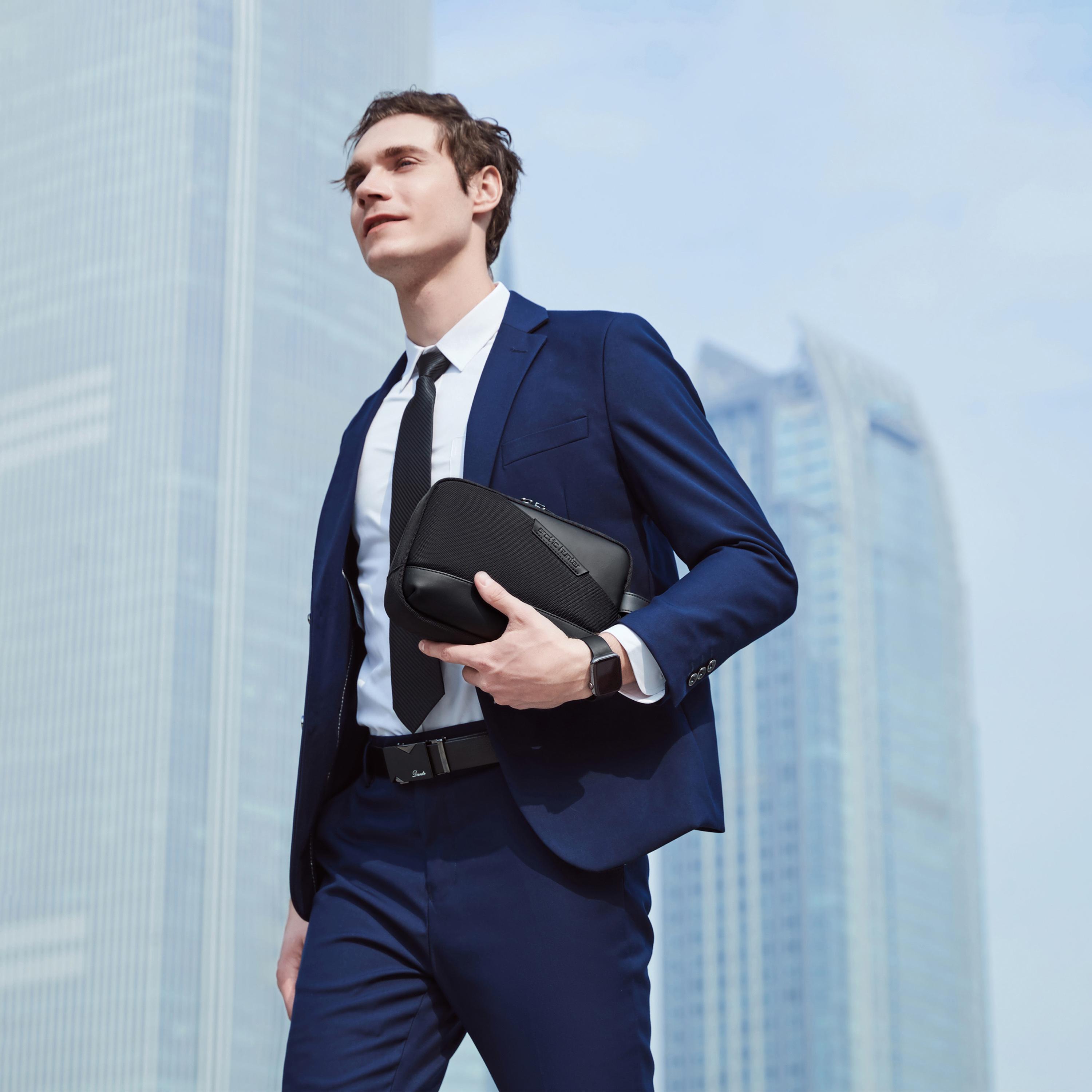 أركتيك هانتر-  شنطة يد بمقبض عادي مع سحاب للإغلاق-travel-accessories-image-7