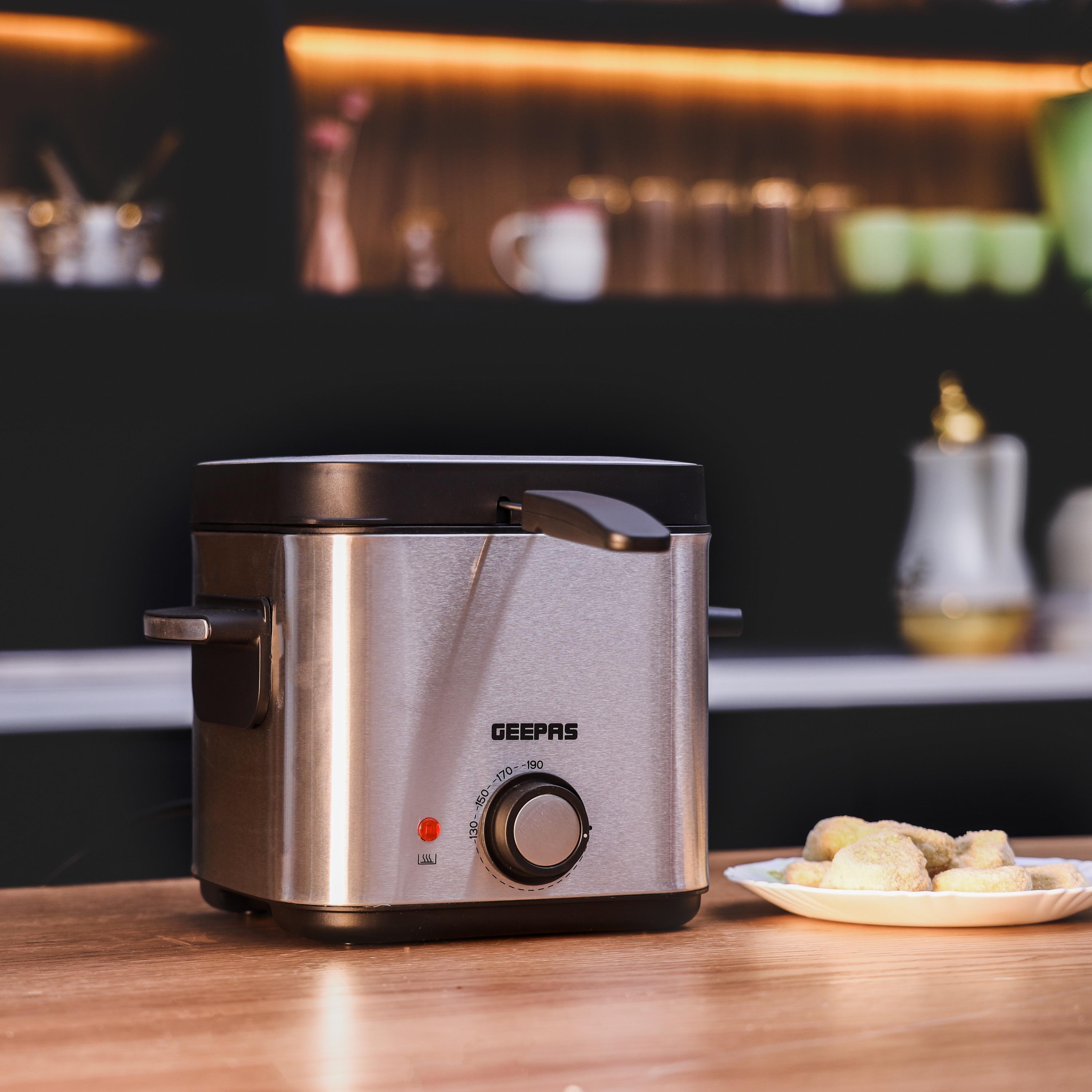 Deep Fryer - 1.5 L-household-appliances-kitchenappliances-airfryers-image-1
