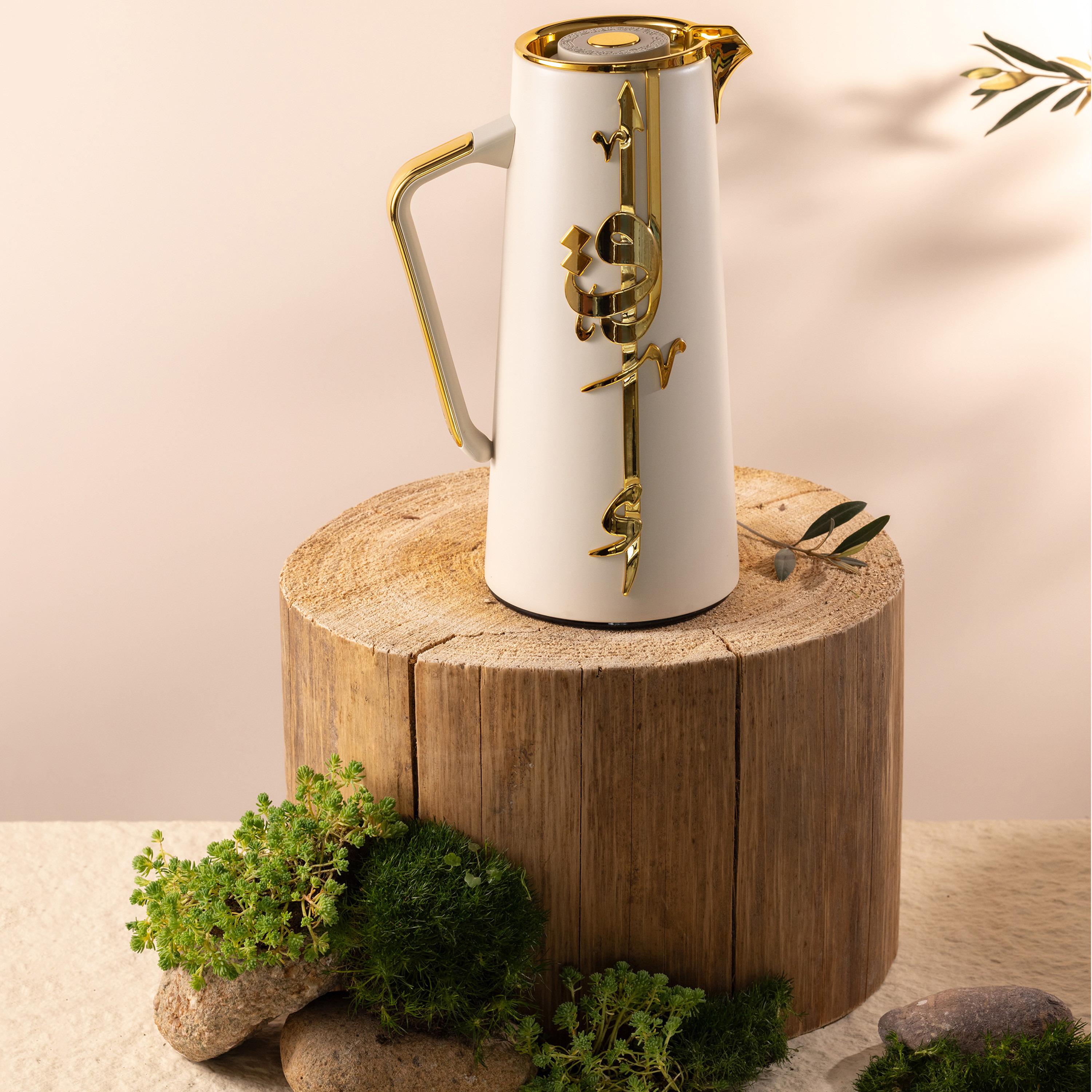 Lqaa Calligraphy Detail Vacuum Flask - 1 L-household-dining-teaandcoffee-vacuumflaskscoffeeandteapots-image-1