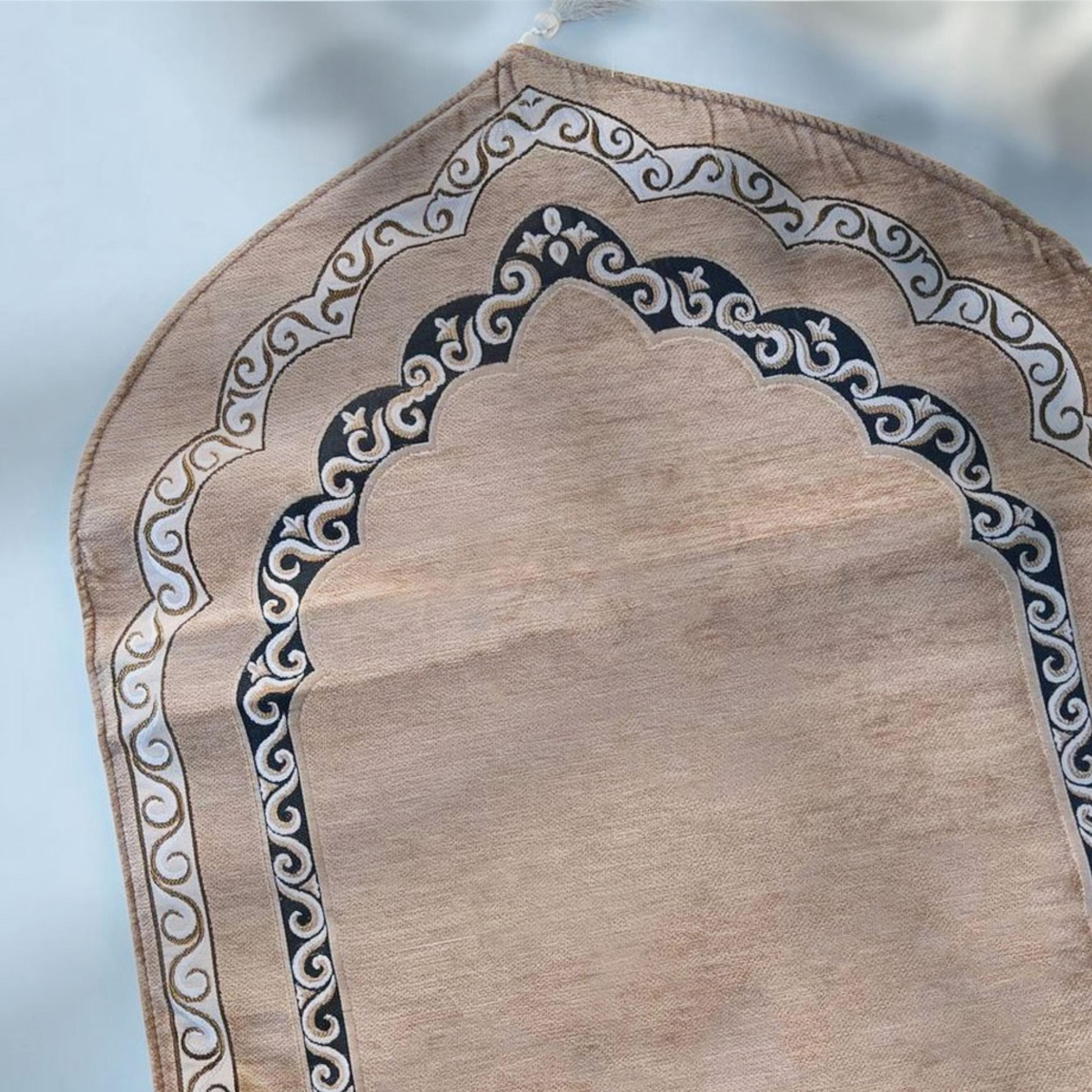 Arch Shaped Padded Prayer Mat - 110x70 cms-household-rugsandcarpets-prayermats-image-3