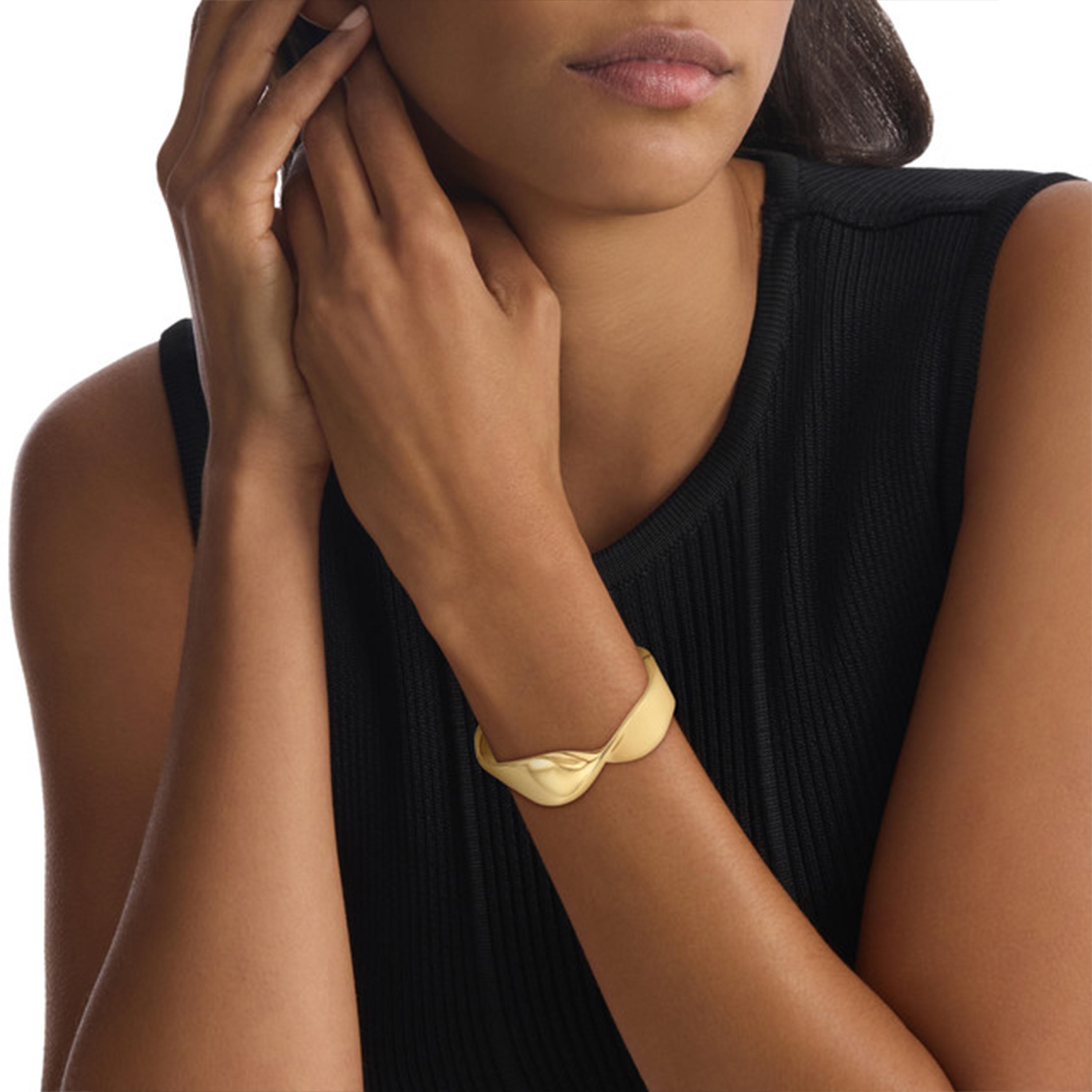 كالفين كلين-  سوار معدني ذهبي للنساء-women-watchesandjewellery-jewellery-banglesandbracelets-image-2