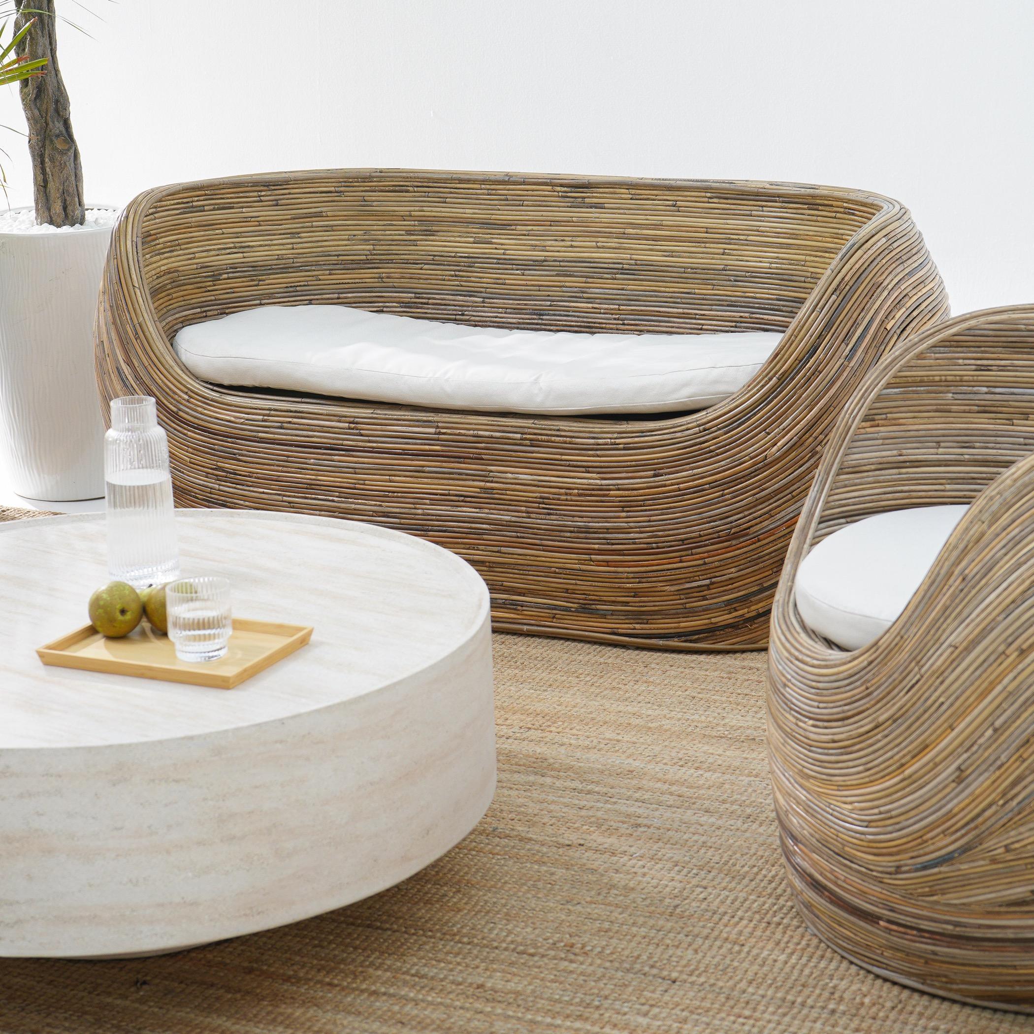 Menarik 2-Seater Outdoor Lounge