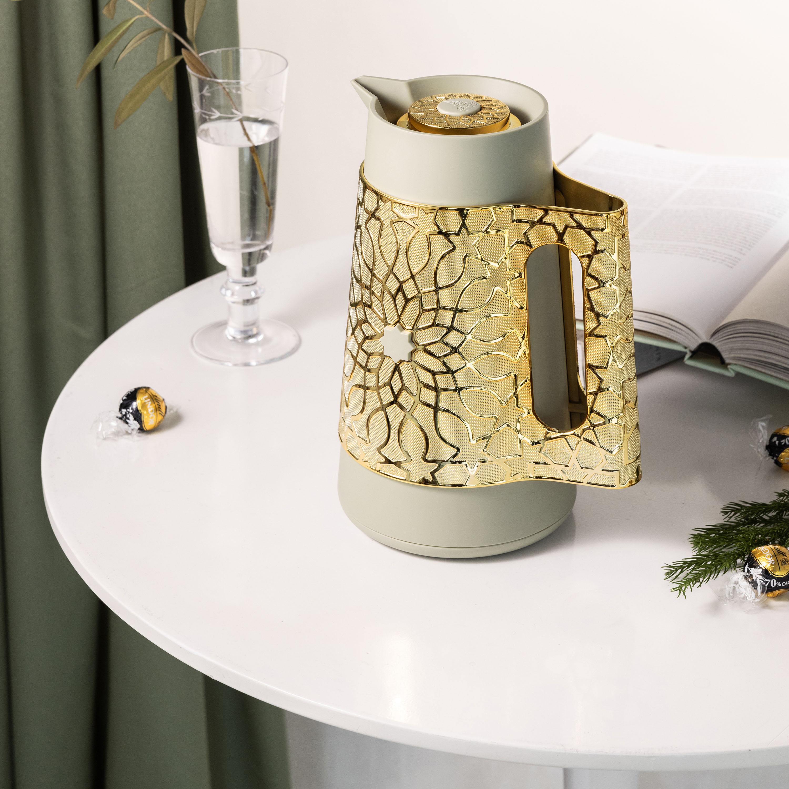 Embellished Vacuum Flask-household-dining-teaandcoffee-vacuumflaskscoffeeandteapots-image-1