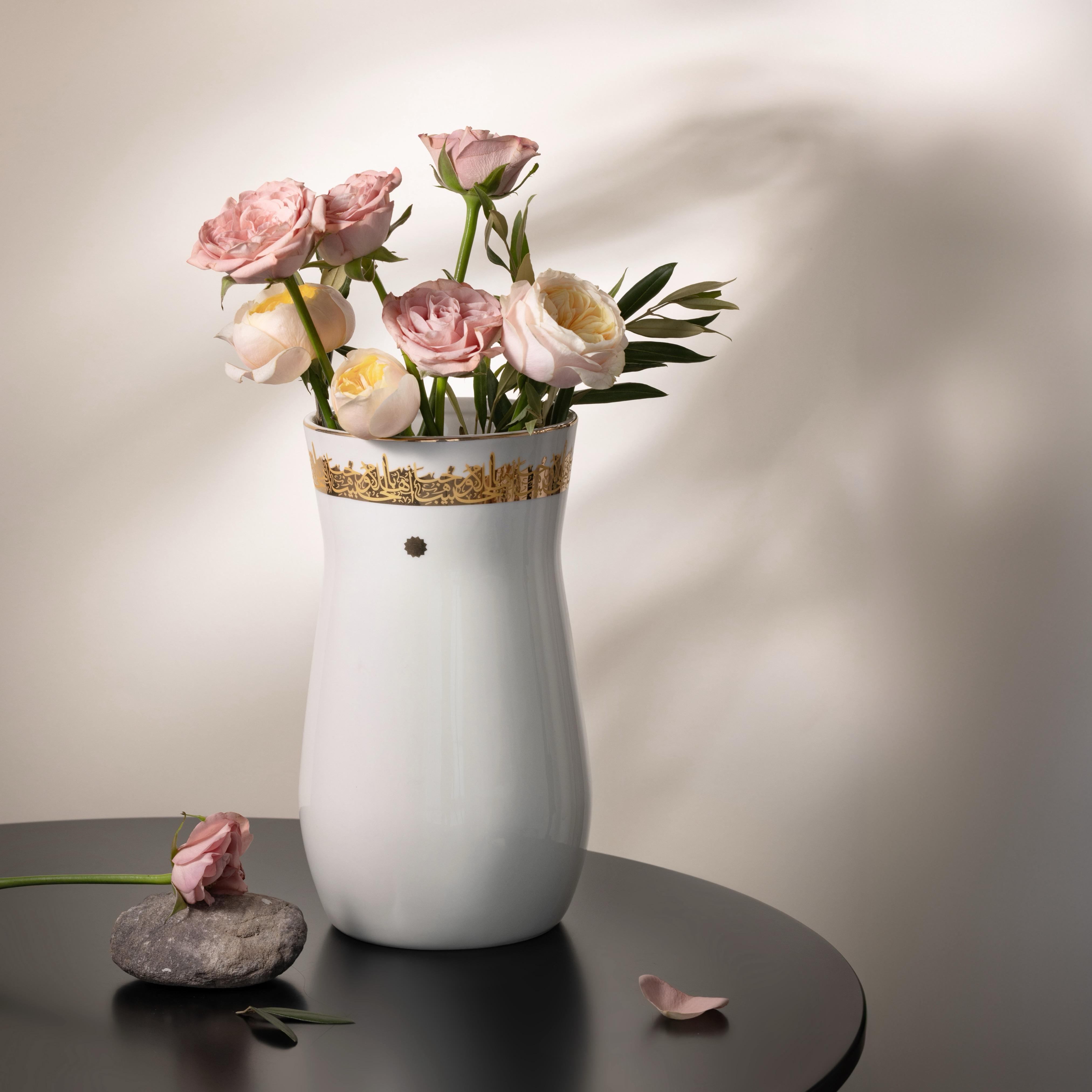 مزهرية بورسلان بنقوش خط عربي من أوتانتيك-household-decor-vasesandbowls-image-1