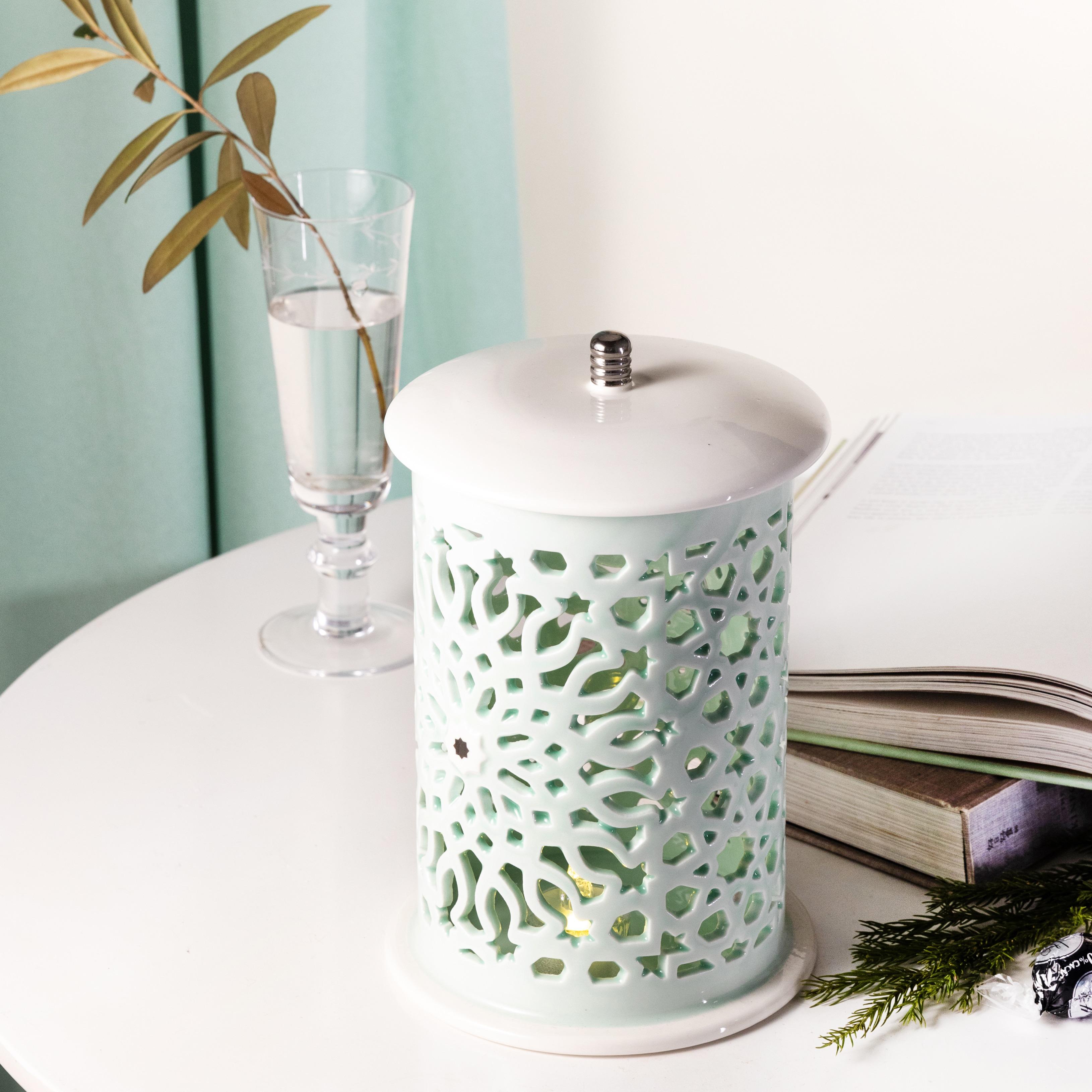 شمعة بلا لهب مع حامل شموع بورسلان من أوتانتك-household-decor-candleholdersandlanterns-image-1