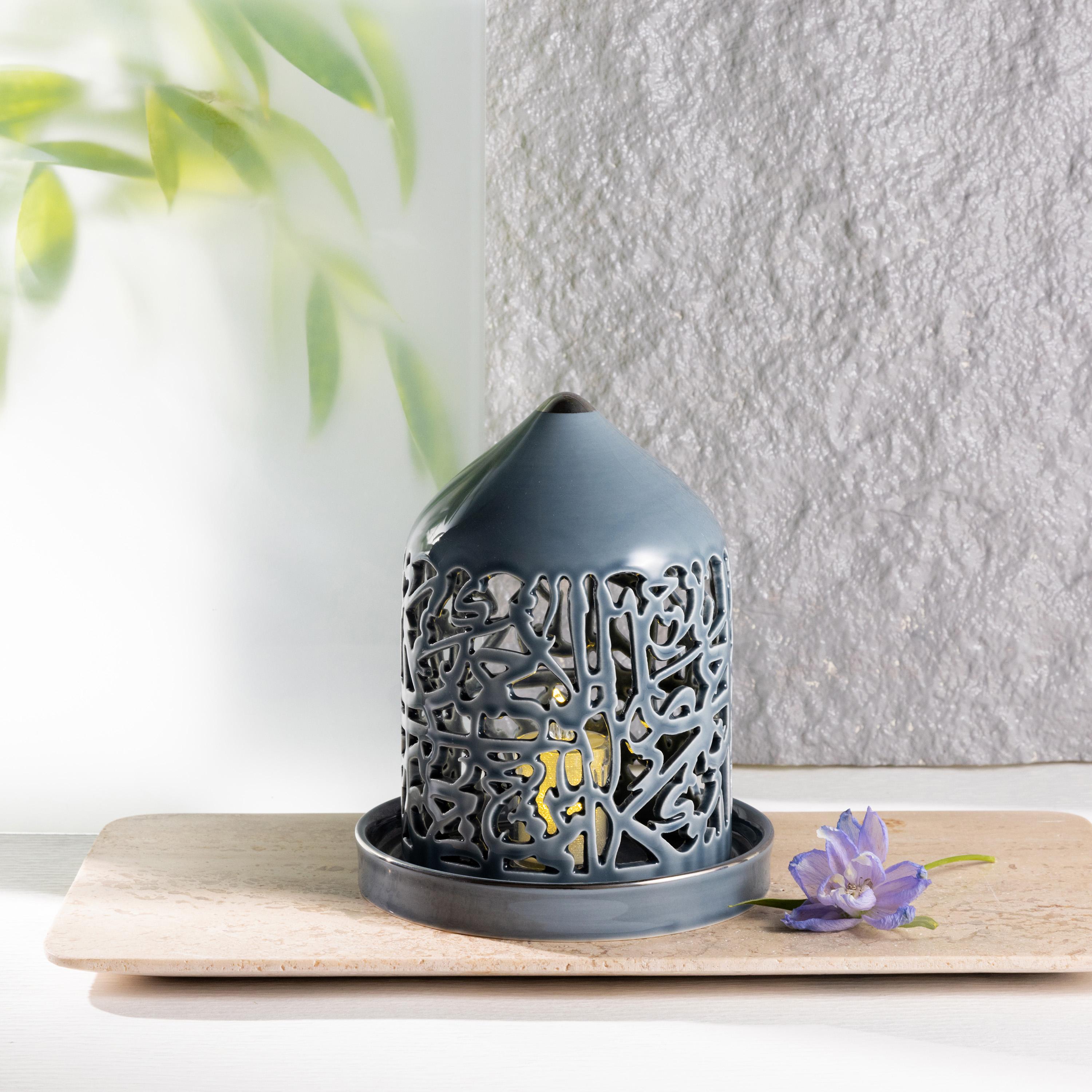 شمعة بدون لهب مع حامل شموع بورسلان من أوتانتيك-household-decor-candleholdersandlanterns-image-1