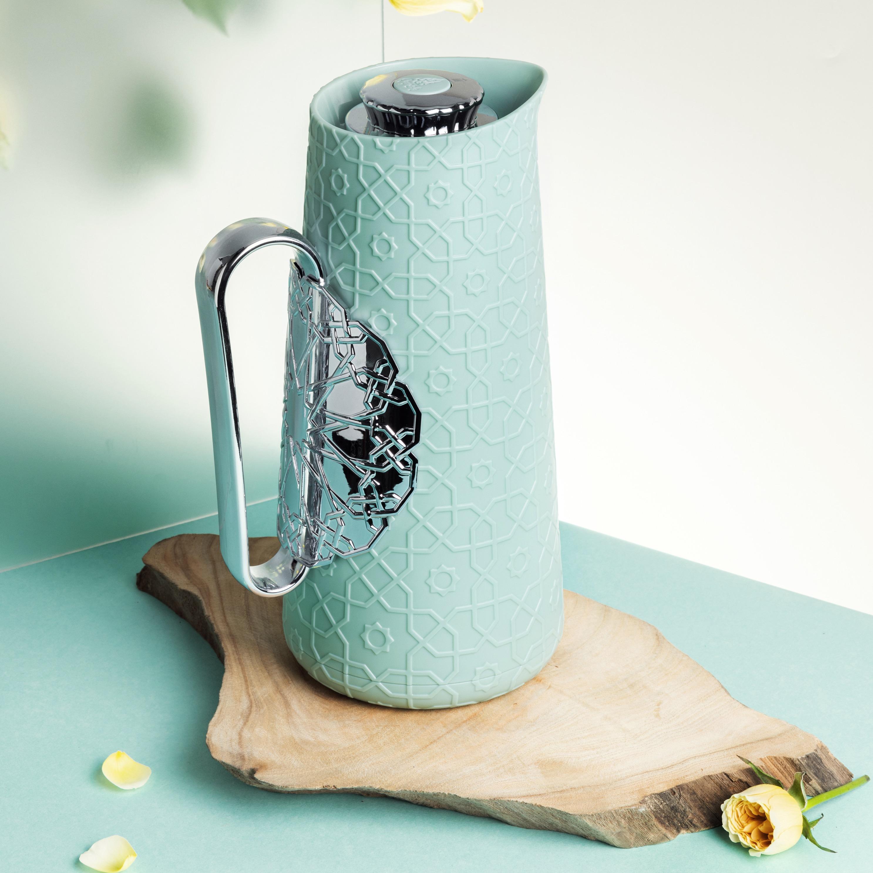 Embossed Detail Vacuum Flask with Handle-household-dining-teaandcoffee-vacuumflaskscoffeeandteapots-image-1