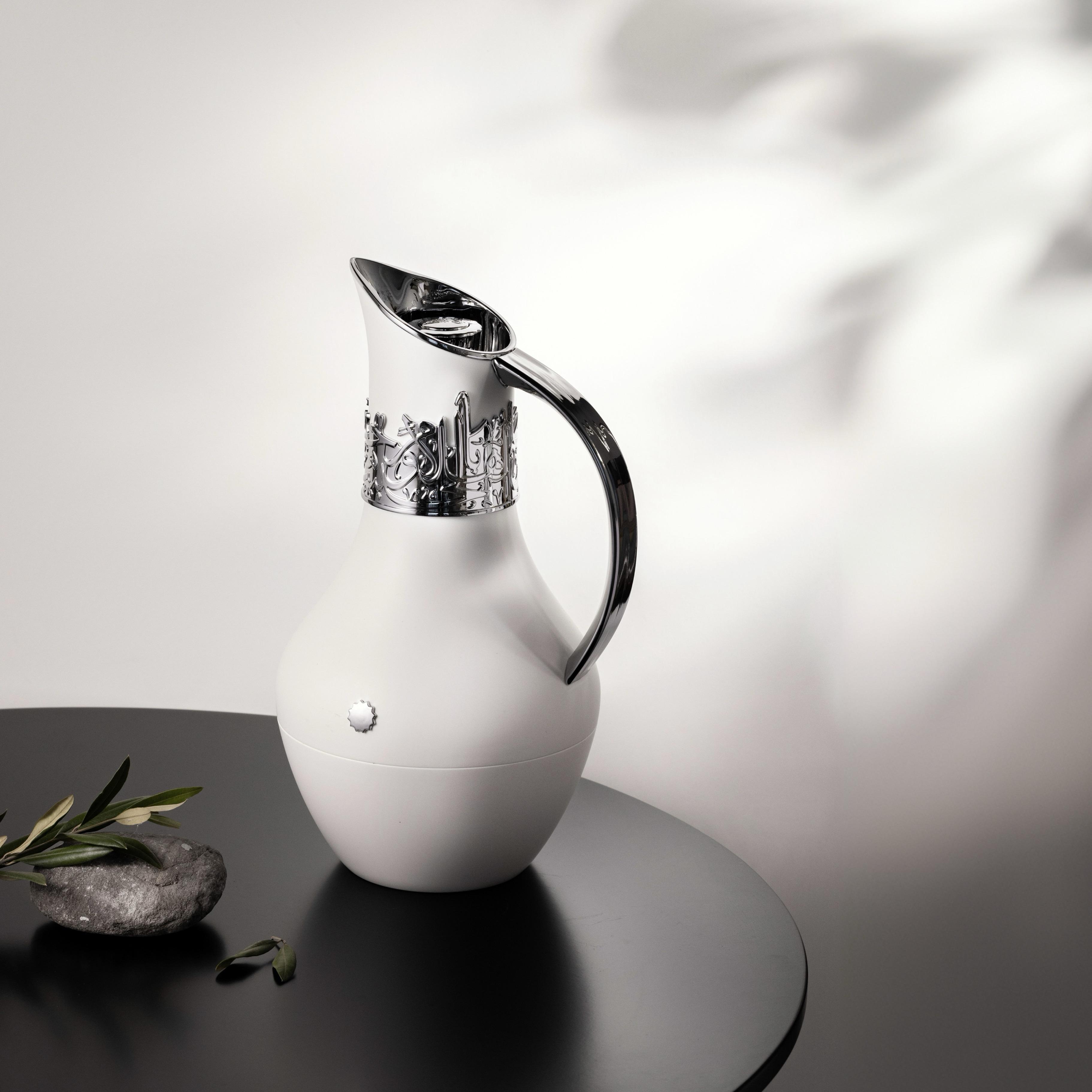 ترمس حراري بمقبض وتفاصيل خط عربي من أوتانتيك-household-dining-teaandcoffee-vacuumflaskscoffeeandteapots-image-1
