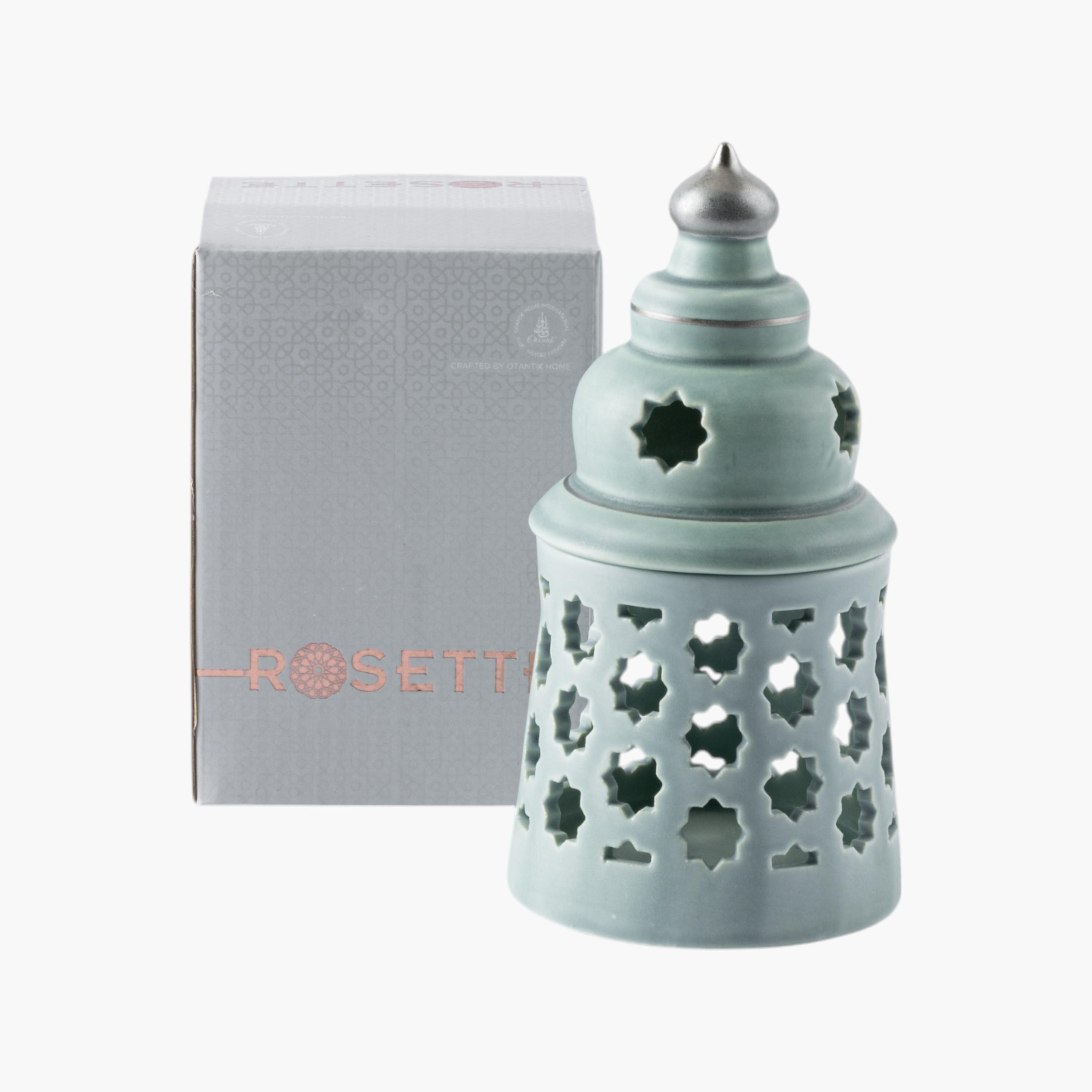 حامل شموع بورسلان بتفاصيل مفرغة مع شمعة بدون لهب 12 سم من أوتانتيك-household-decor-candleholdersandlanterns-image-2