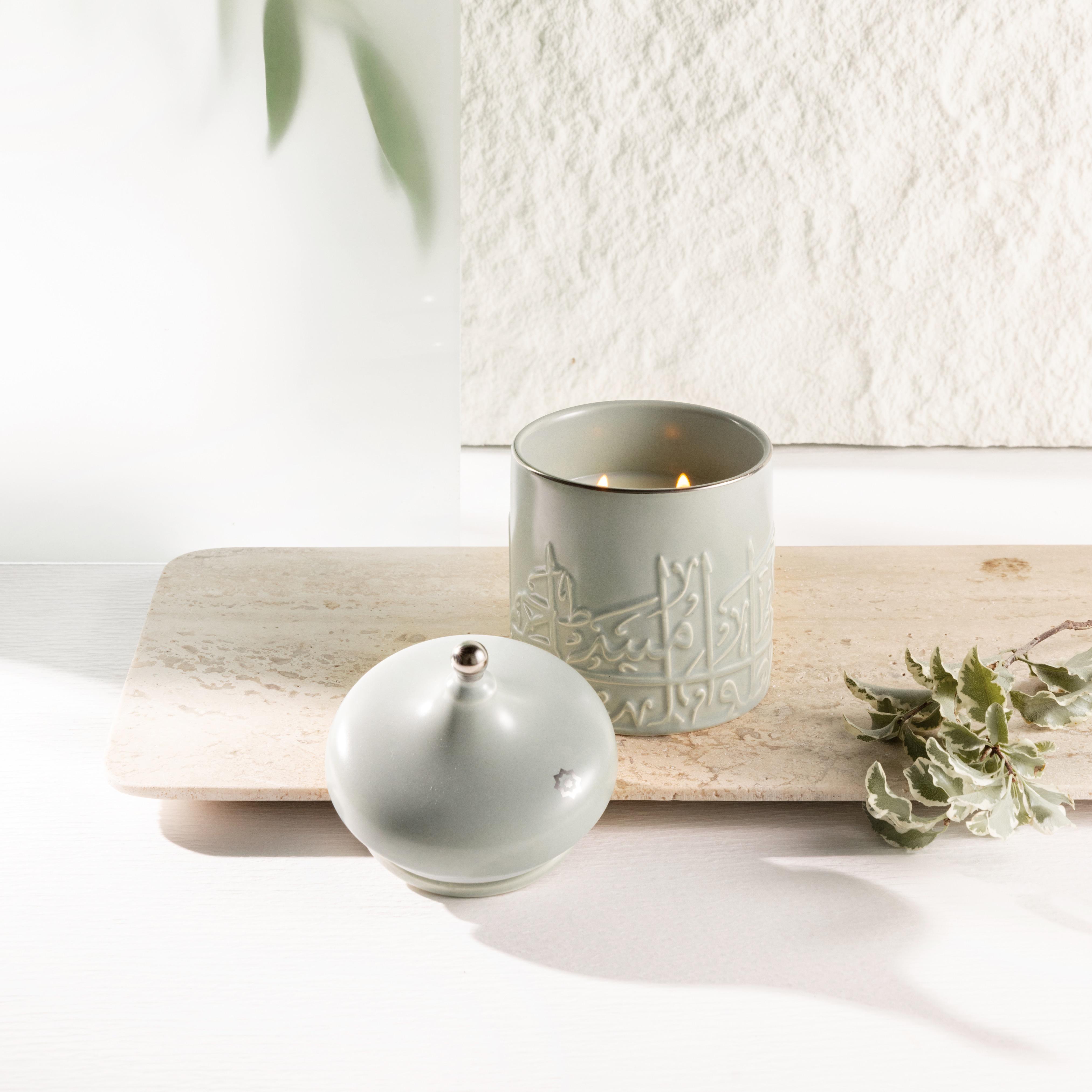 Calligraphy Embossed Decorative Porcelain Candle with Lid-household-homefragrance-candles-image-1