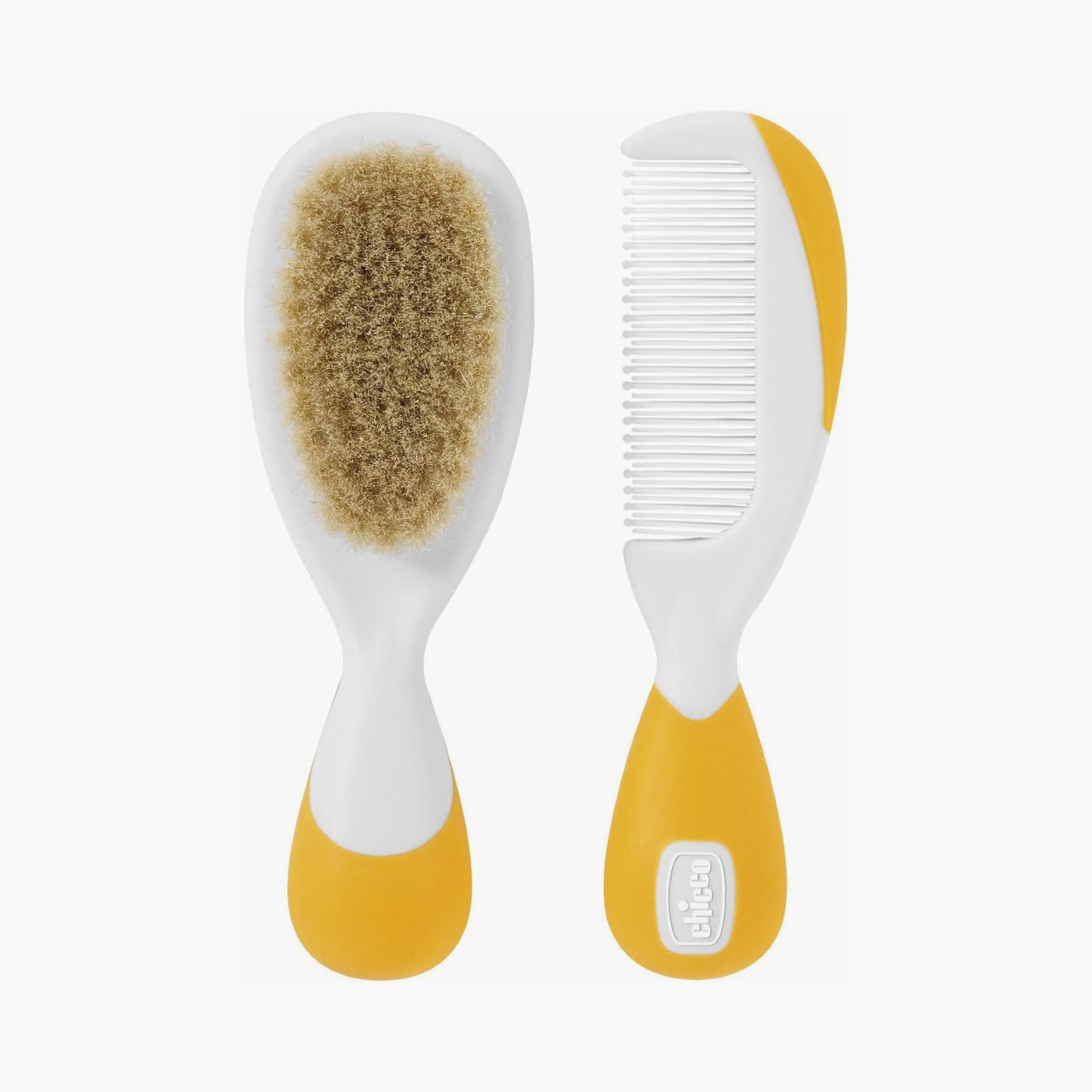 مجموعة فرشاة ومشط للأطفال من شيكو - برتقالي - عمر 0 أشهر فما فوق-baby-bathandcare-grooming-image-1
