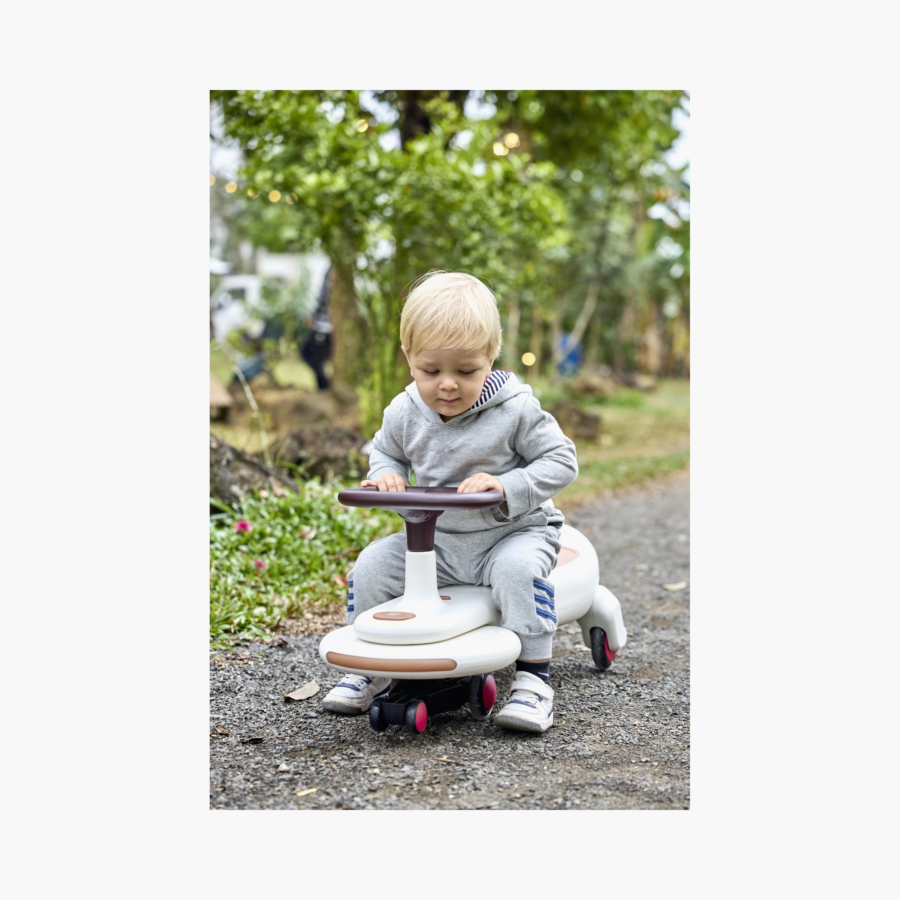 Hape Wiggle & Giggle Car-toys-outdoor-bikesandrideons-manualrideons-image-4