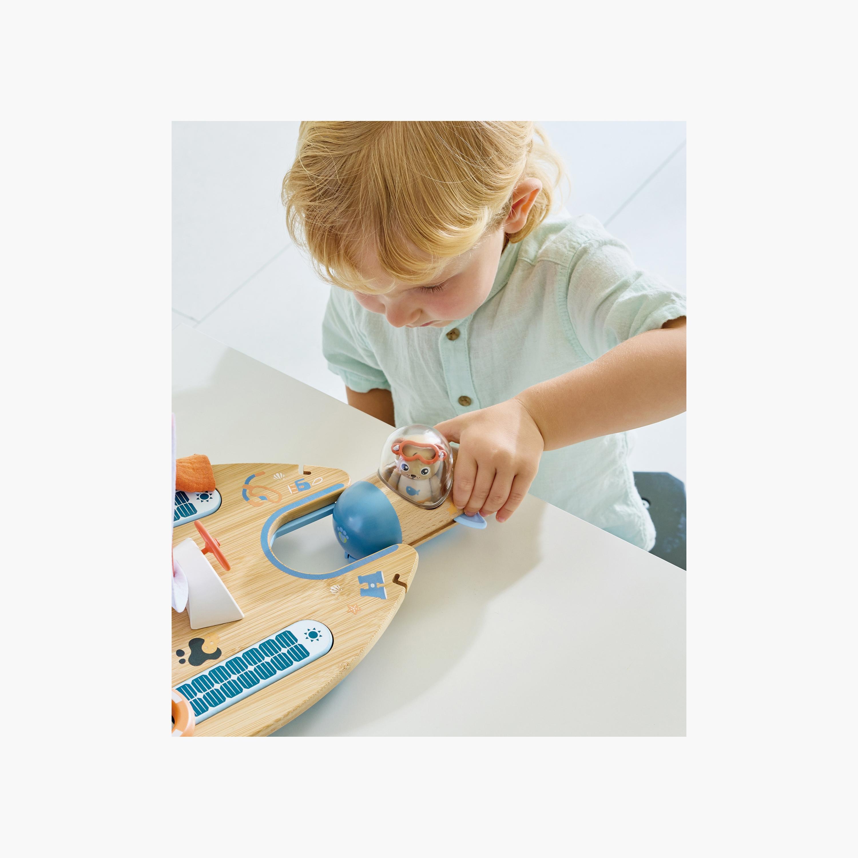 Hape 18-Piece Ben's Eco Catamaran Submarine Pretend Playset-toys-buildingblocks-constructionsets-image-9