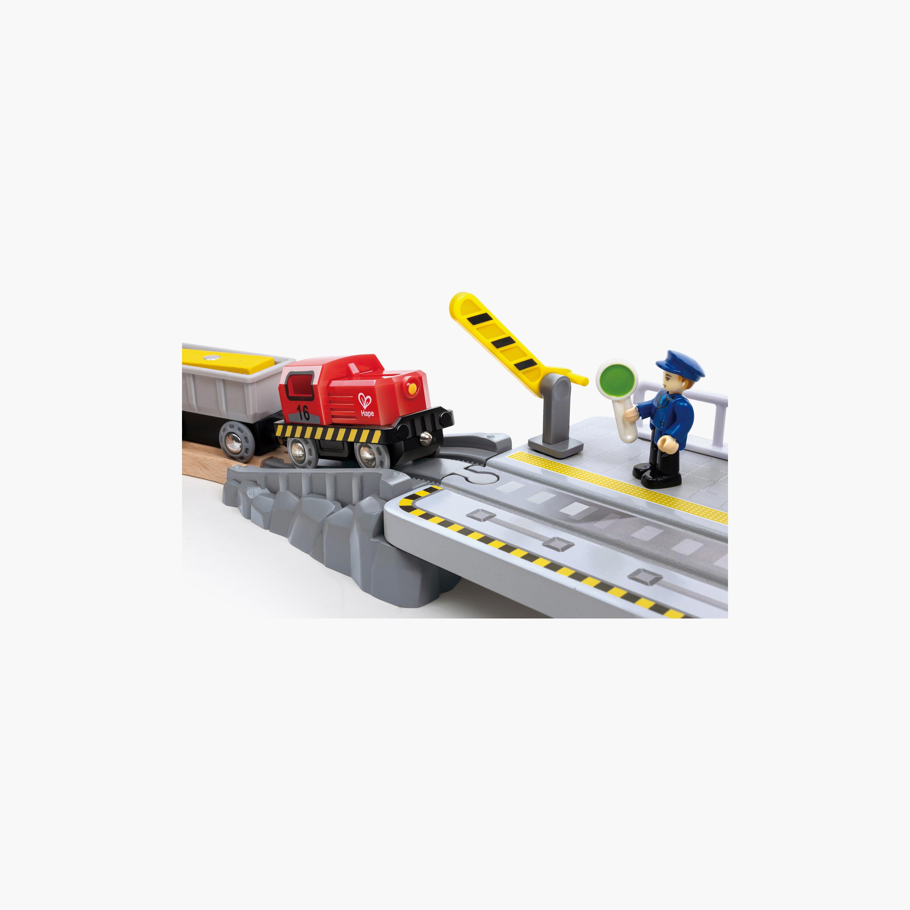 Hape 38-Piece Sea & Rail Cargo Transport Train & Railway Set-toys-buildingblocks-constructionsets-image-19
