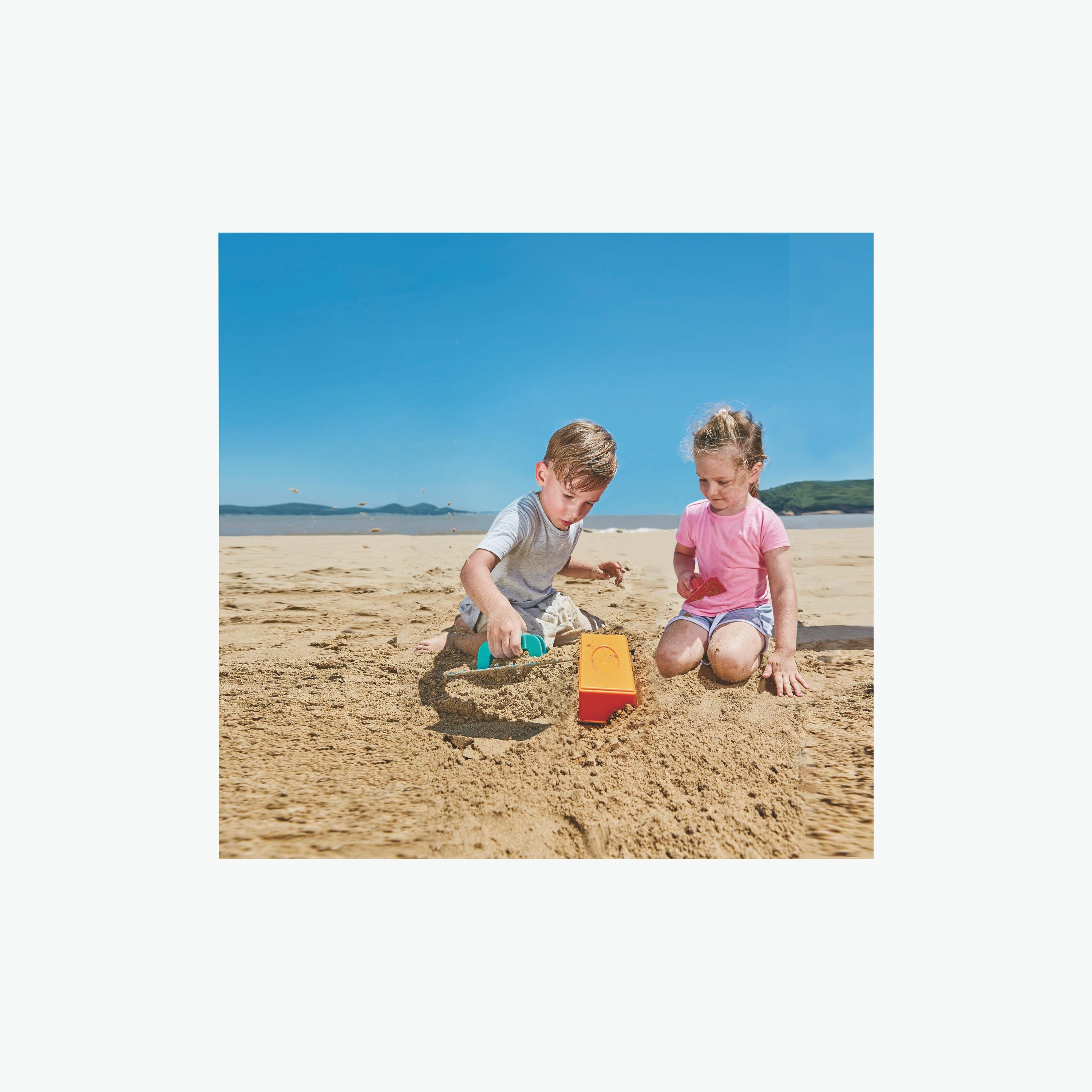 Hape 3-Piece Master Bricklayer Sand & Beach Set-toys-outdoor-poolandbeach-beachtoys-image-2