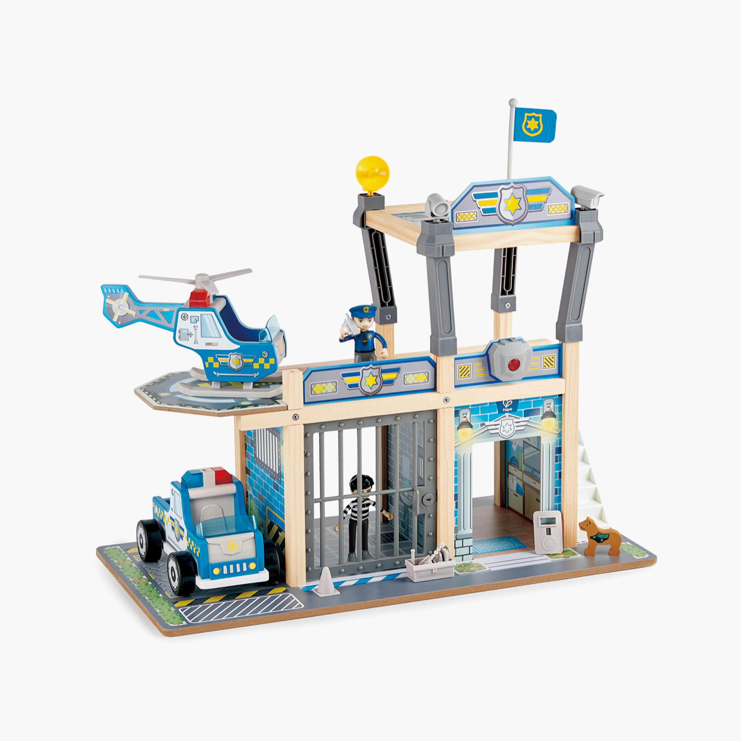 HAPE 12-Piece Metro Police Department Playset