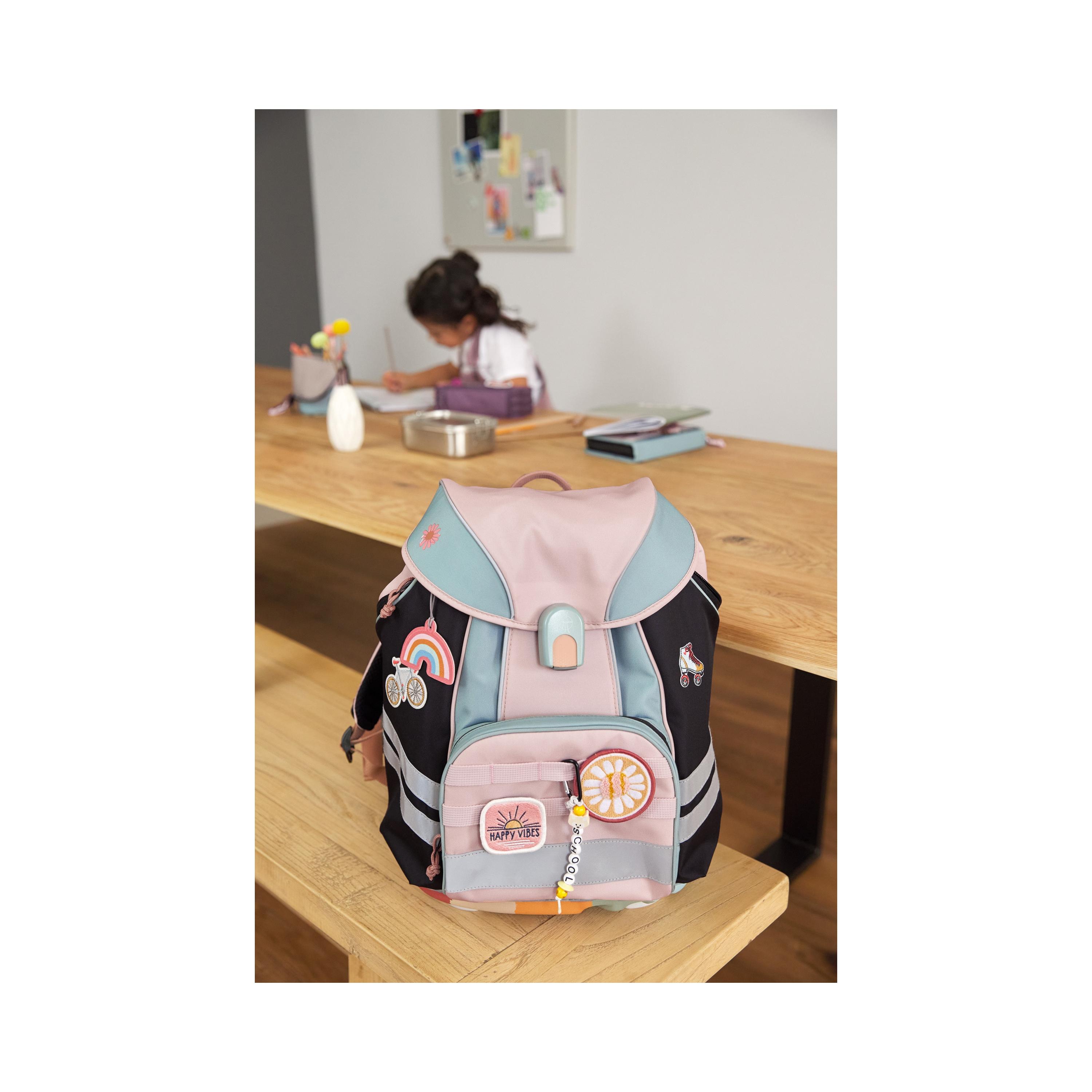 مجموعة حقائب مدرسية يونيك فليكسي من لاسيج، 7 قطع - متعددة الألوان - 19 لترًا-school-bagsandbackpacks-sets-image-2