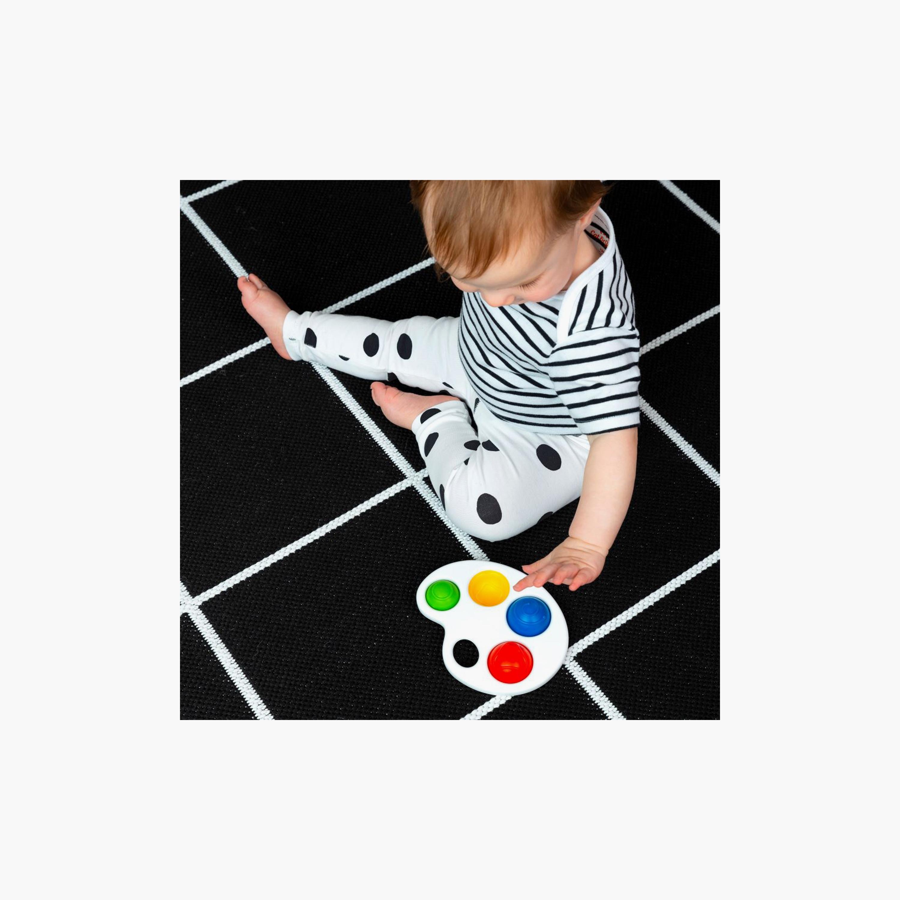 لعبة فيدجت الملونة بوبر الحسية  من بيبي أينشتاين - من عمر 6 أشهر فما فوق-toys-babyandtoddlertoys-learningtoys-image-4