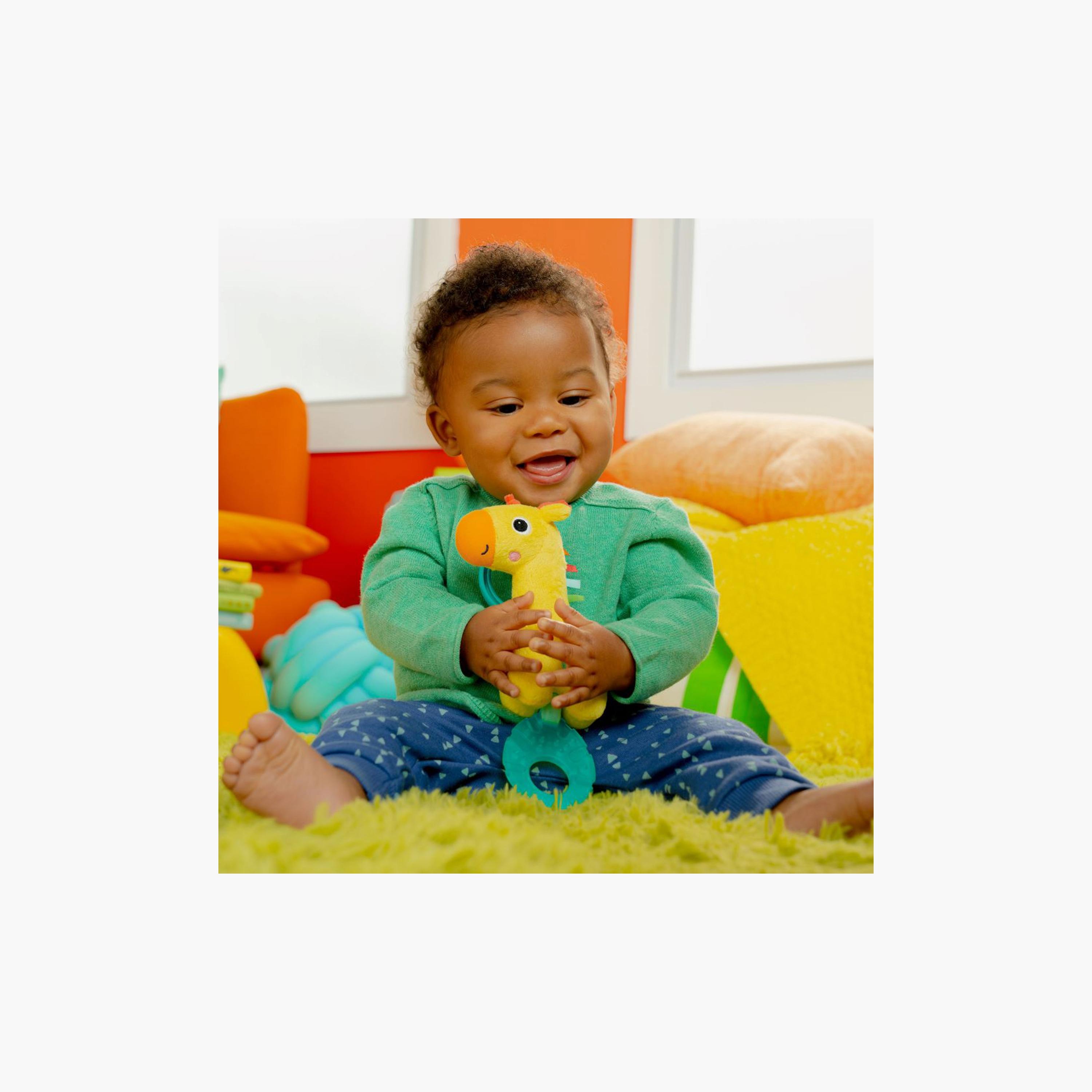 لعبة خشخيشة وعضاضة سفاري من برايت ستارتس - زرافة - للجنسين - حديثي الولادة فما فوق-toys-babyandtoddlertoys-rattlesandteethers-image-2