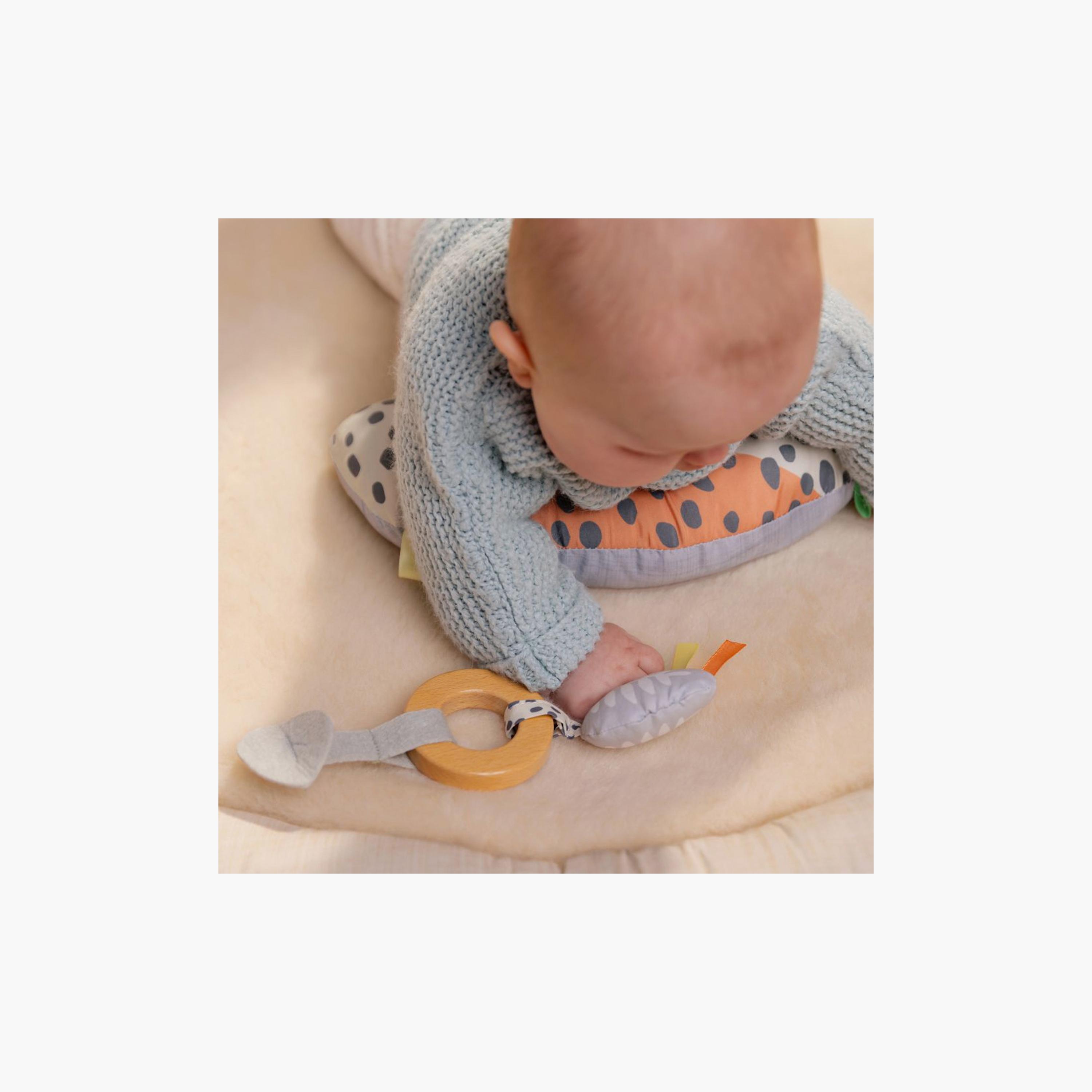 Ingenuity Every Season Plush Lambswool Play Mat with 5 Removable Toys - 0-12 Months-baby-infantactivity-playpensandplaymats-image-5
