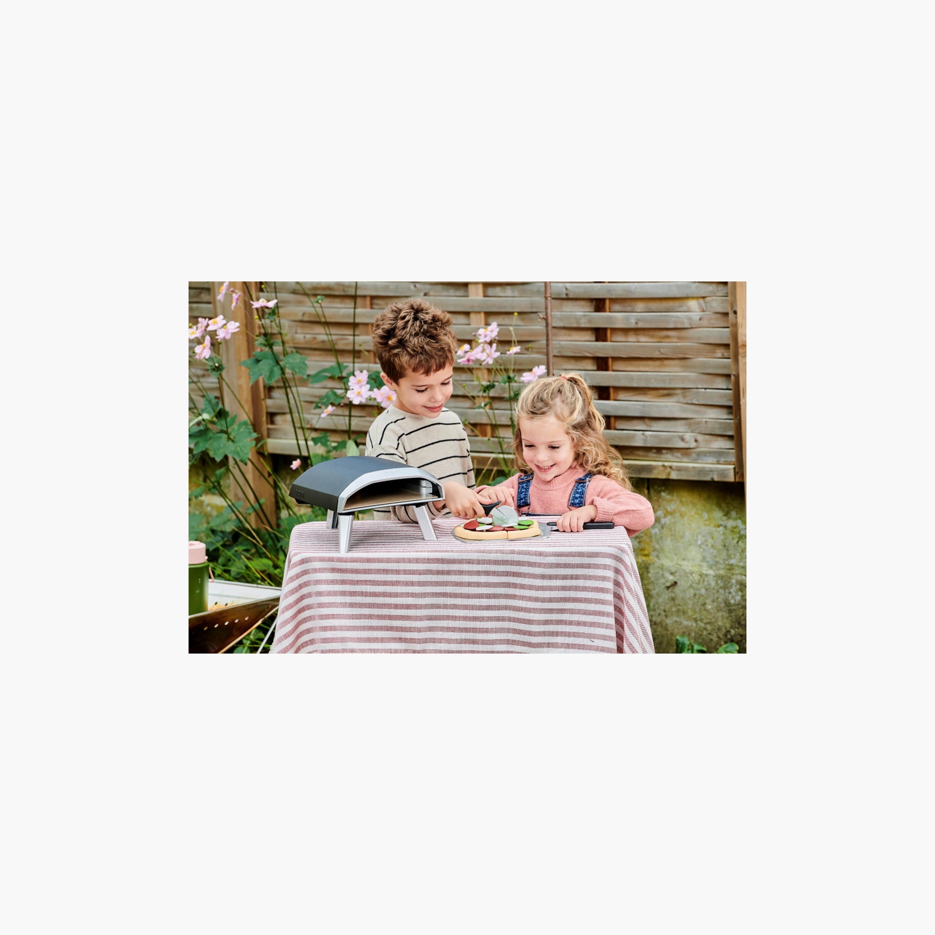 Casdon Ooni Pizza Oven Toy Set - 3 Years+-toys-roleplay-kitchensets-image-4