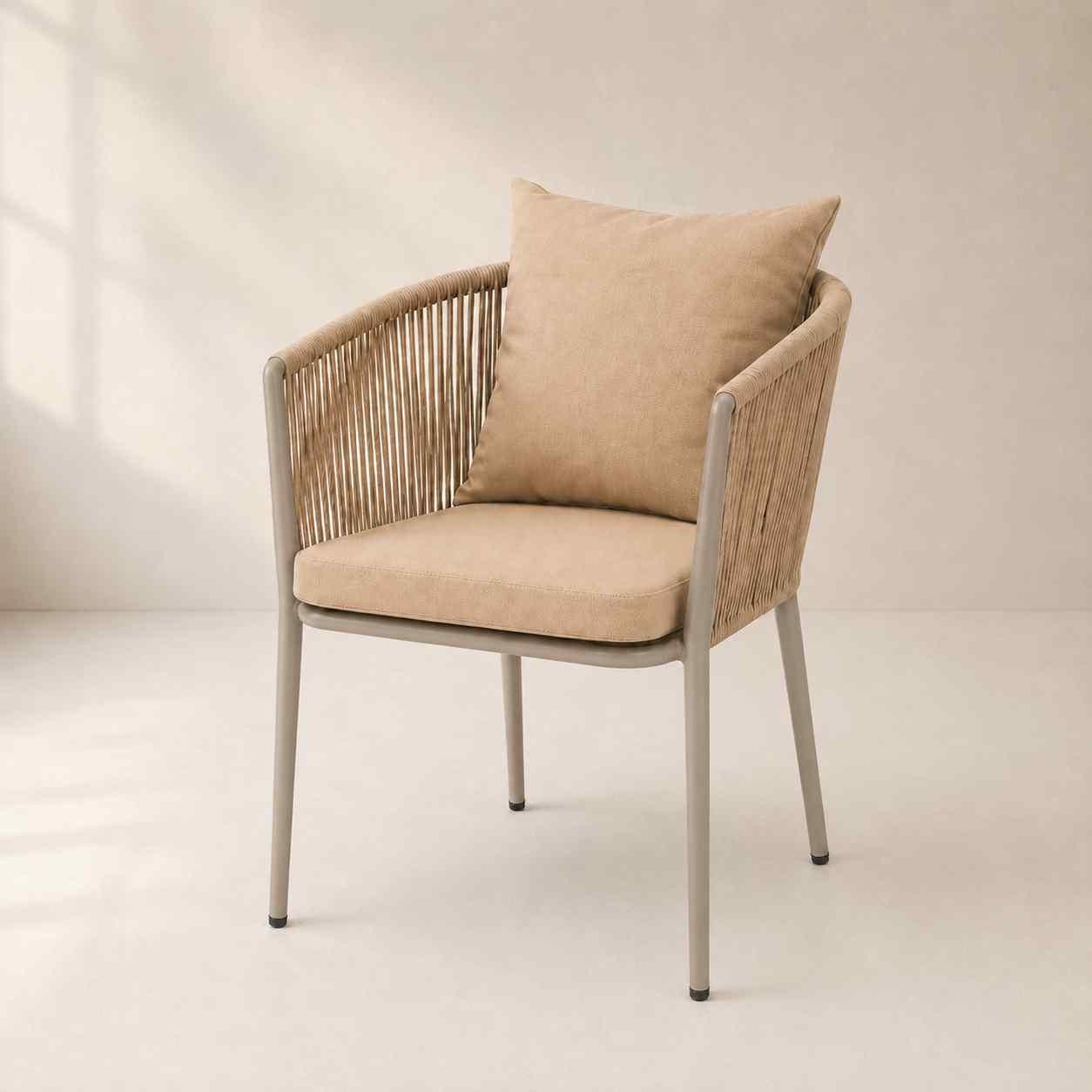 Swin Outdoor Dining Chair