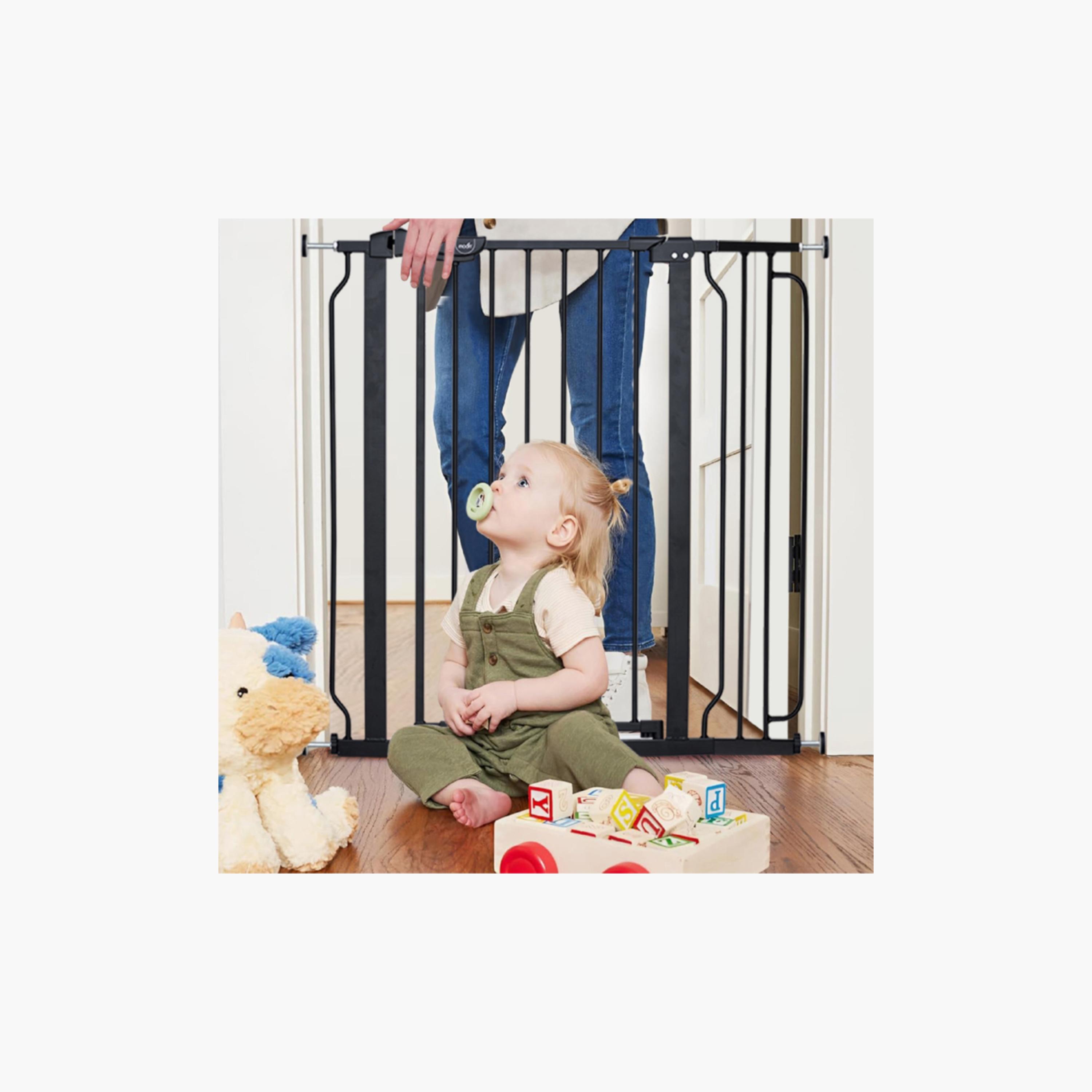 Moon Secura Baby Safety Gate Auto Lock Barrier with 20 cm Extension - 76-80 cm - Black-baby-healthandsafety-babyproofing-image-4