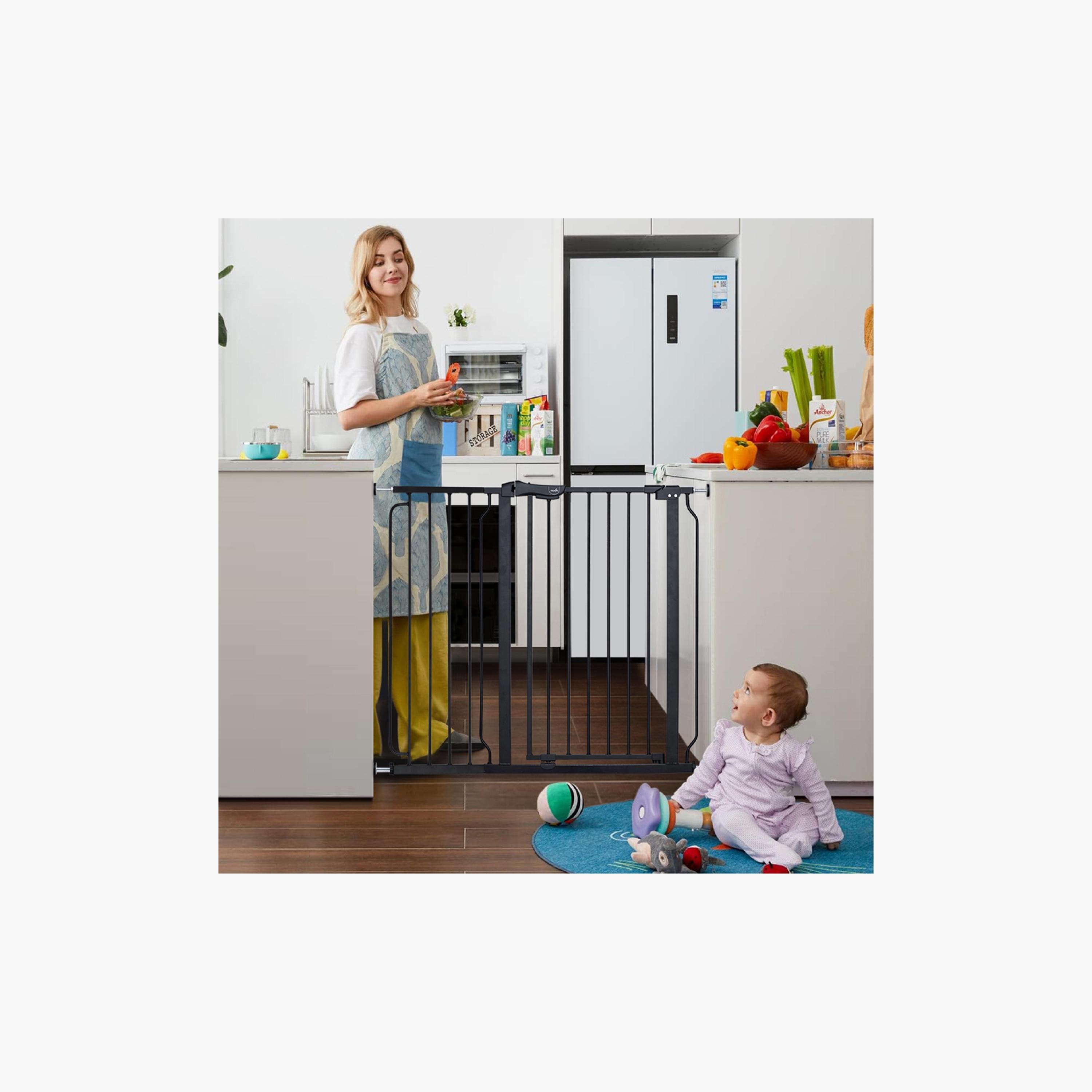 Moon Secura Baby Safety Gate Auto Lock Barrier with 30 cm Extension - 76-80 cm - Black-baby-healthandsafety-babyproofing-image-4