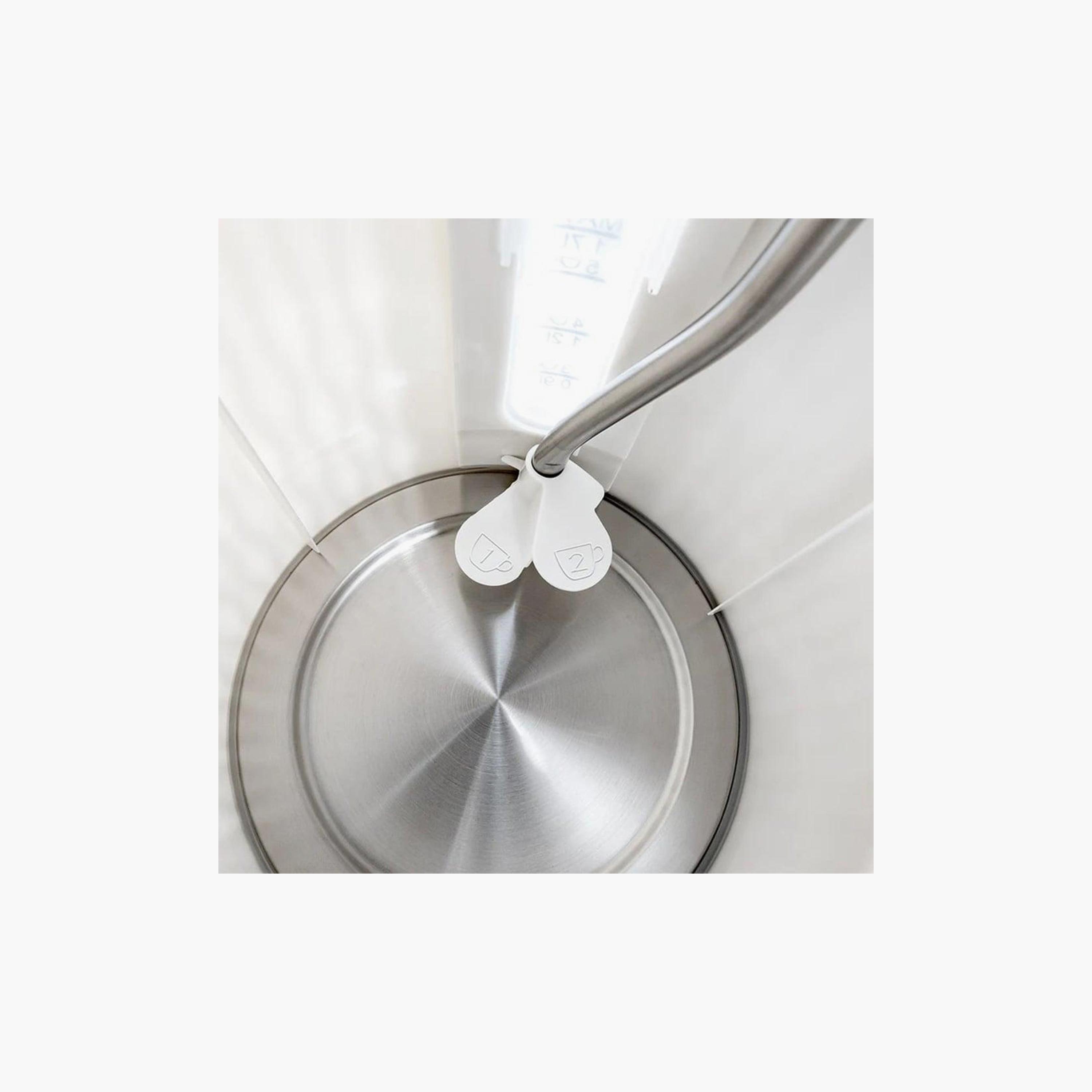 غلاية كهربائية من بلاك+ديكر | JC190W-B5-household-appliances-kitchenappliances-electrickettles-image-4