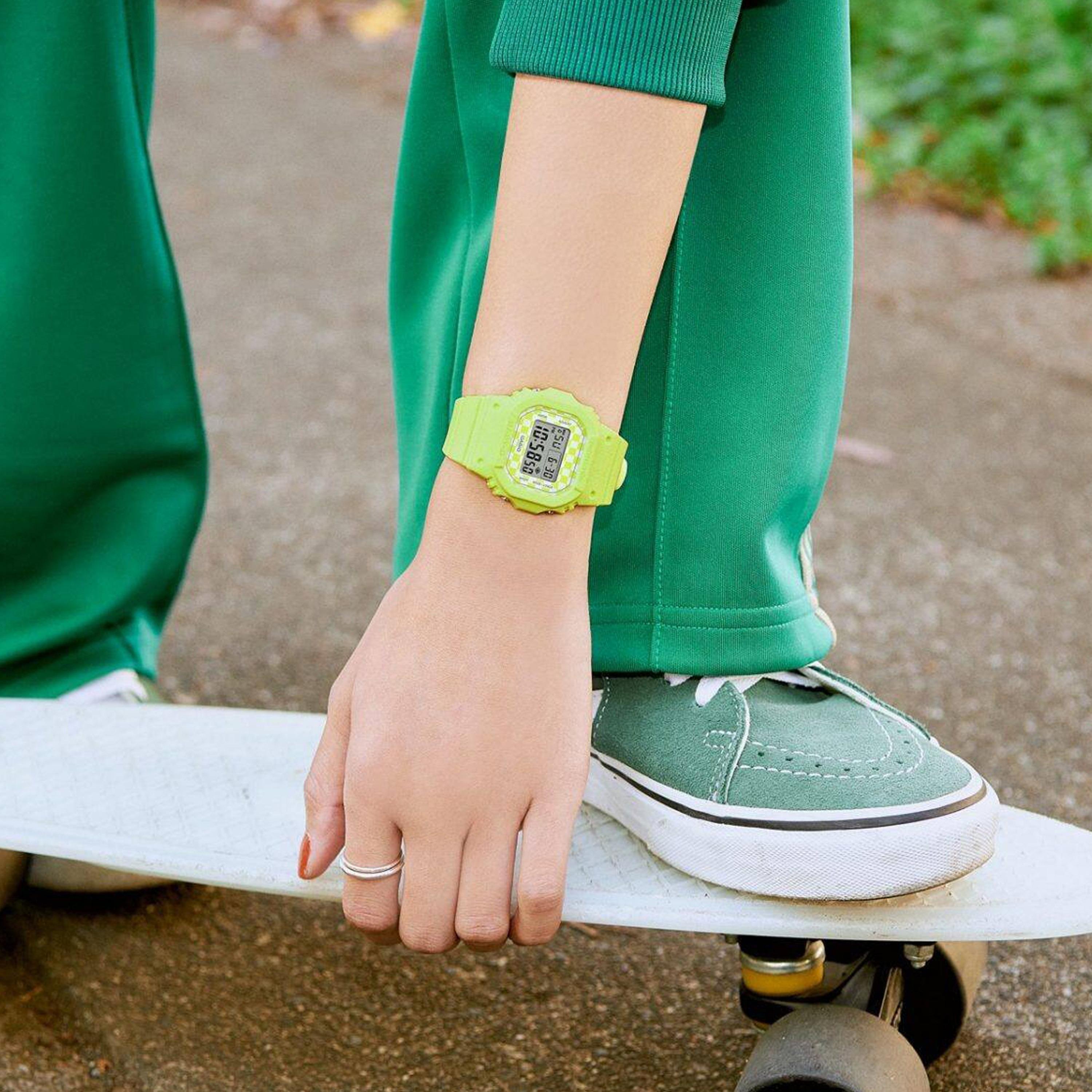 كاسيو بيبي-جي ساعة نسائية 38 مم خضراء رقمية بسوار سيليكون | BGD-565GS-9DR-women-watchesandjewellery-watches-image-3