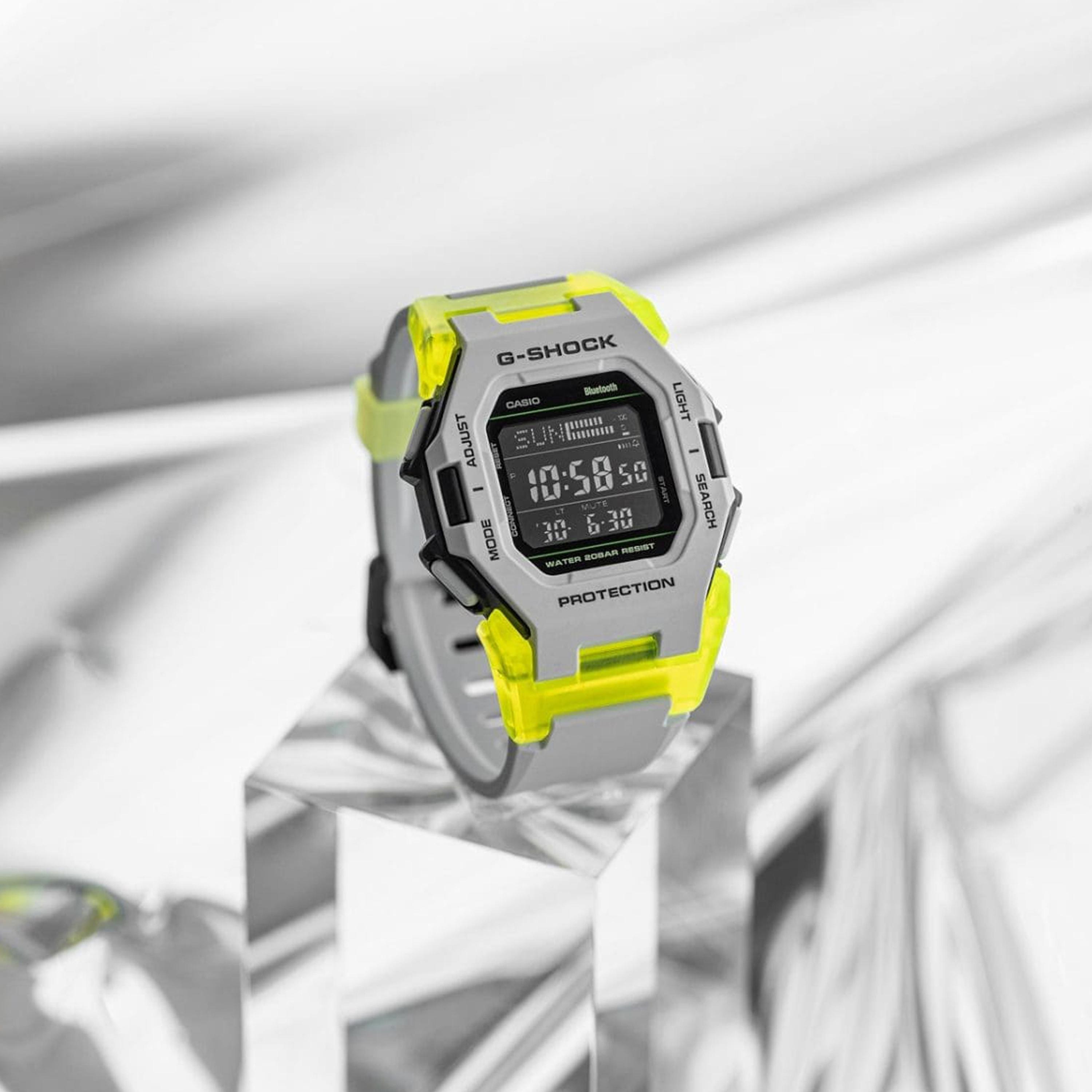 كاسيو جي-شوك ساعة رجالية 42 مم رمادية رقمية بسوار سيليكون | GD-B500MW-8DR-men-watchesandjewellery-watches-image-2