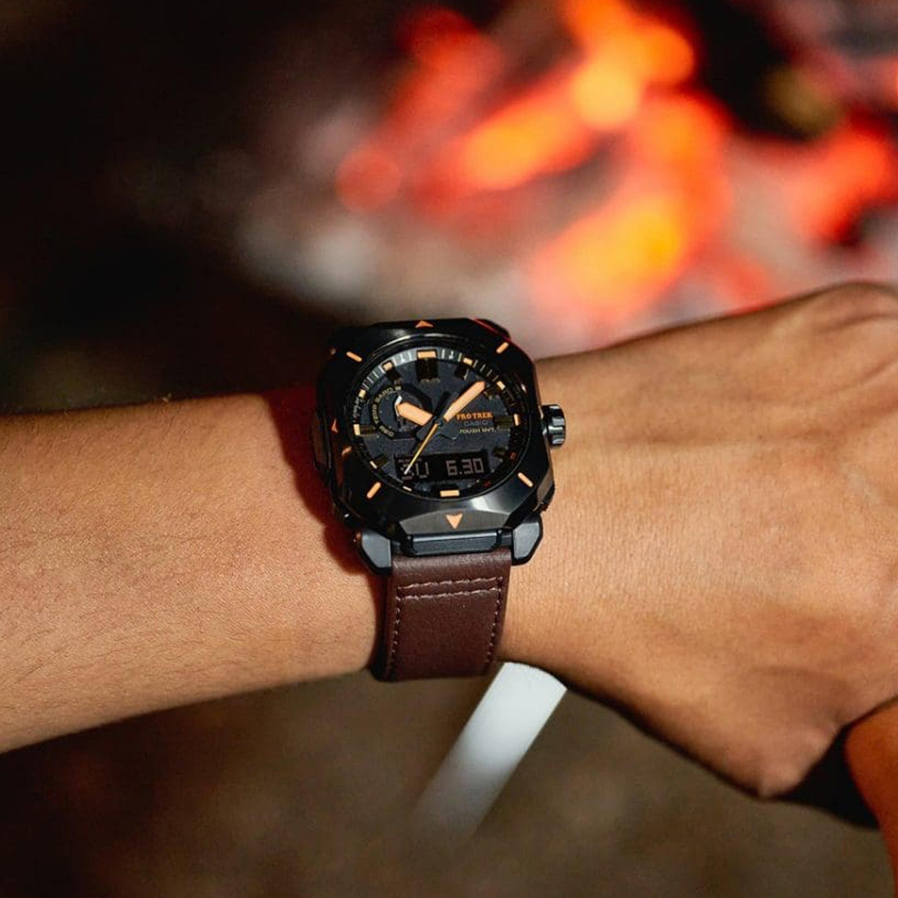 كاسيو ساعة رجالية 45 مم بنية بعقارب ورقمية بسوار جلد | PRW-6900YL-5DR-men-watchesandjewellery-watches-image-7