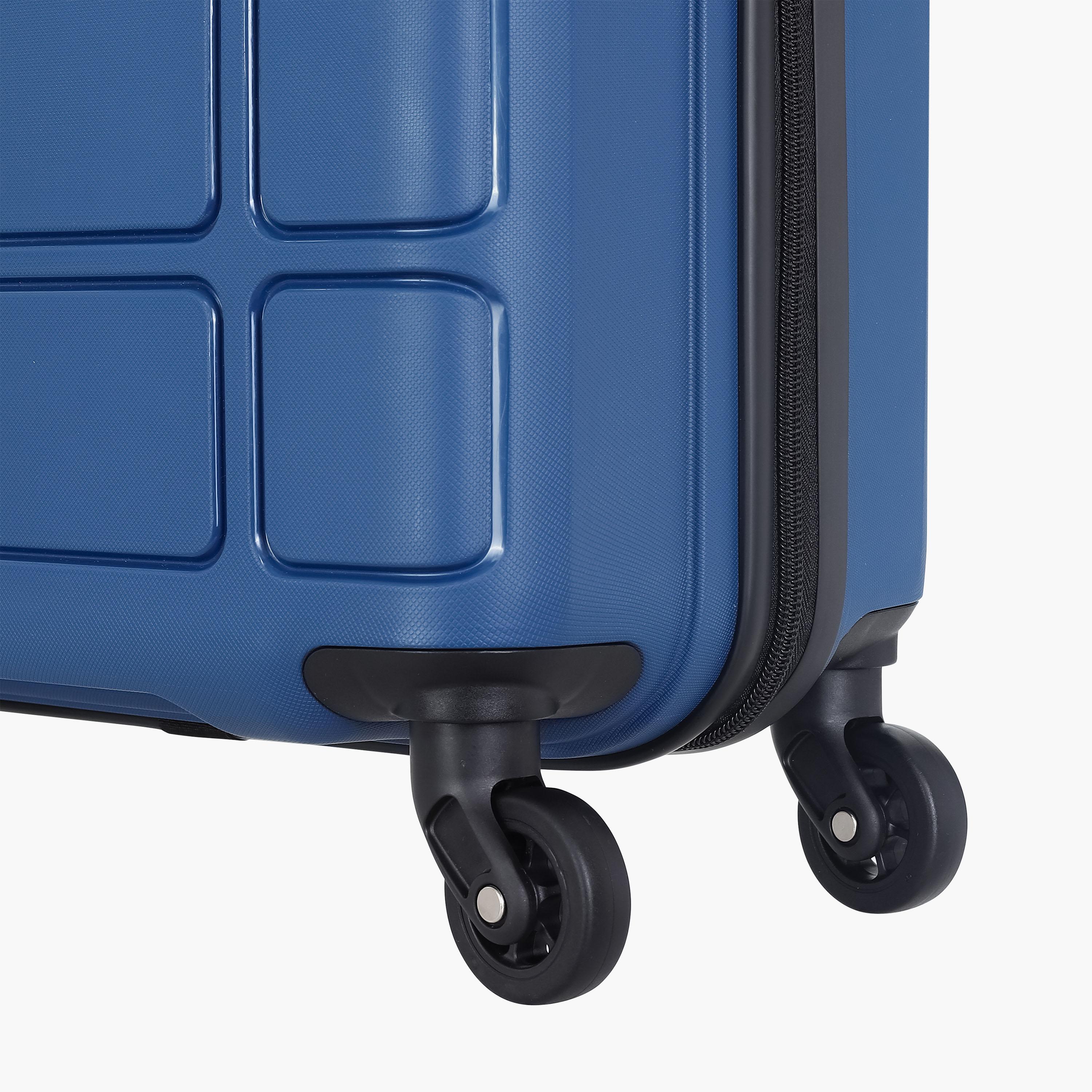 American Tourister Tracker Set of 3 Polypropylene Hard Sided 4-Wheeler Spinner Trolley Bag with Combination Lock-travel-luggagesandbags-luggage-image-8