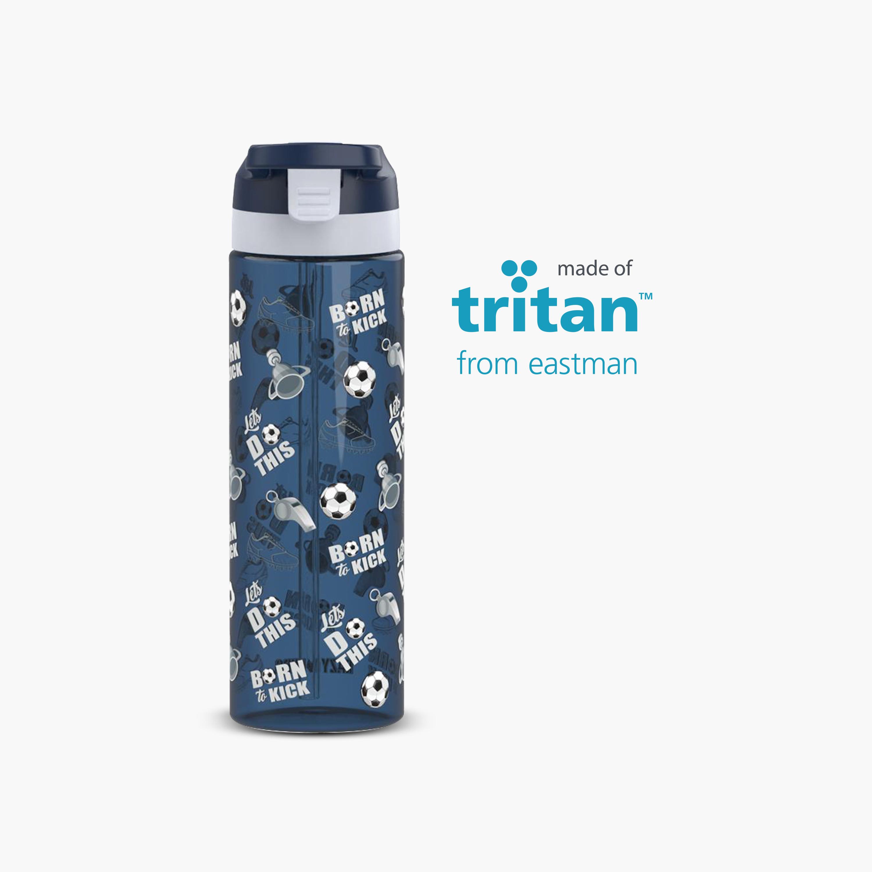 زجاجة مياه تريتان مع بخاخ من إيزي كيدز - 750 مل - كرة قدم - أزرق-school-waterbottles-image-14